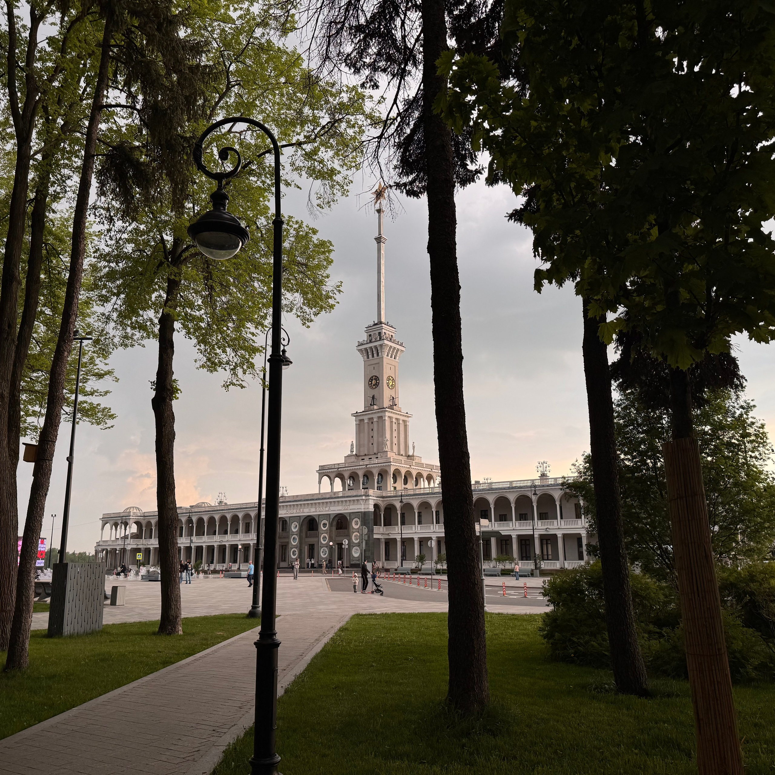 Красивые места в Москве. Портретный фотограф Москва Юлия Трякина