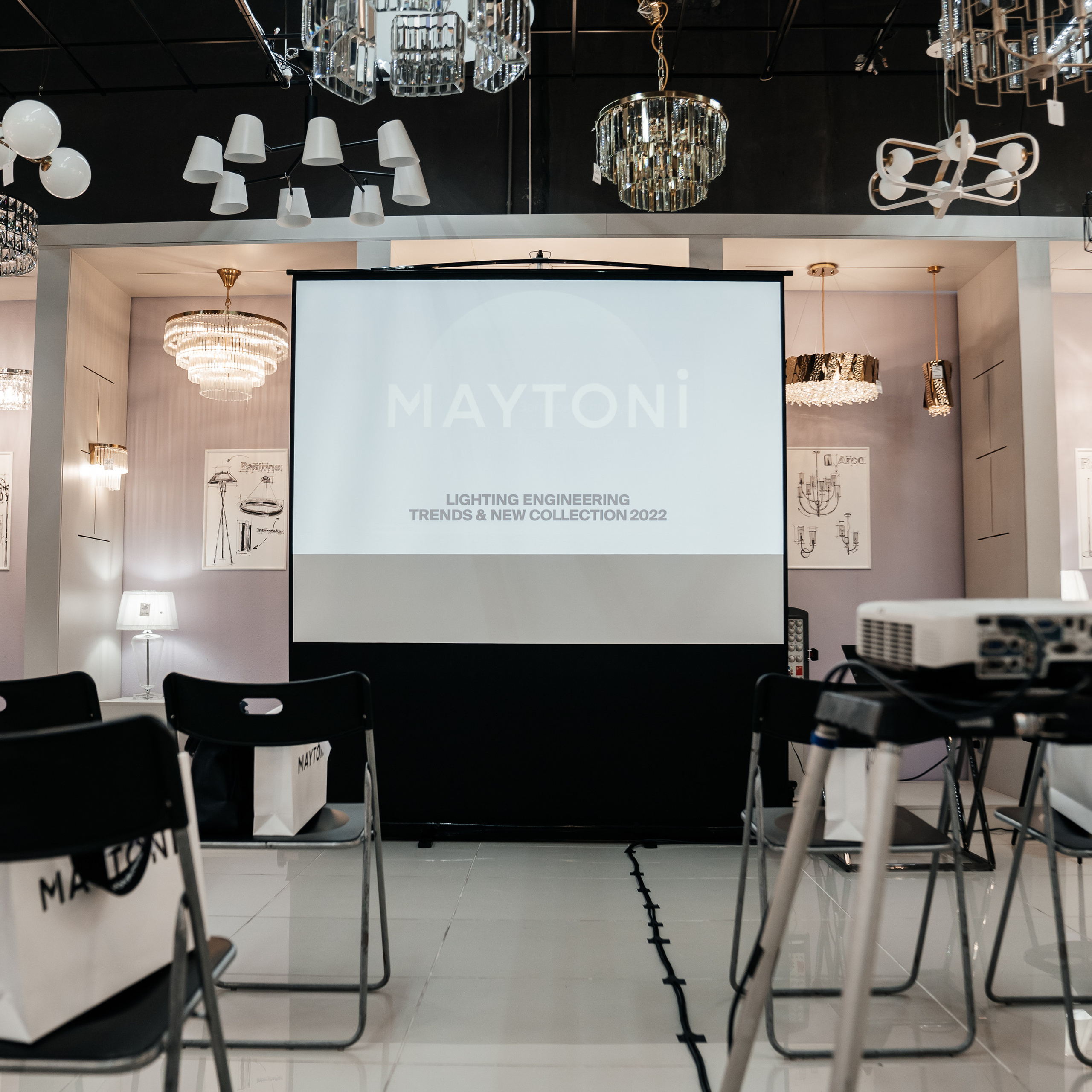 MAYTONI 2022 С В Е Т О Л О К