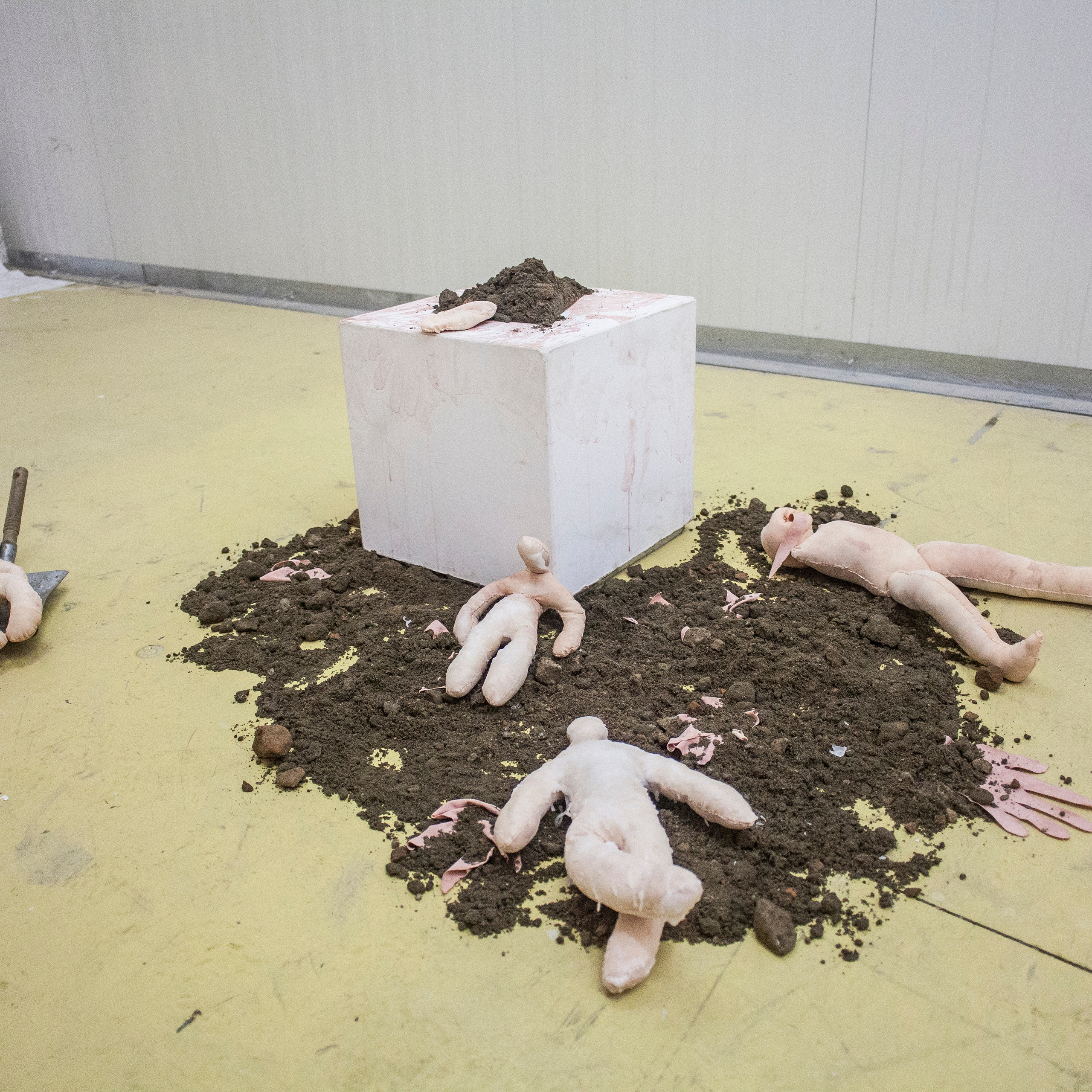 Art residency in “2025 Kunst und Kultur gallery”, 2018. Ksenia Markelova, multidisciplinary artist, Yekaterinburg