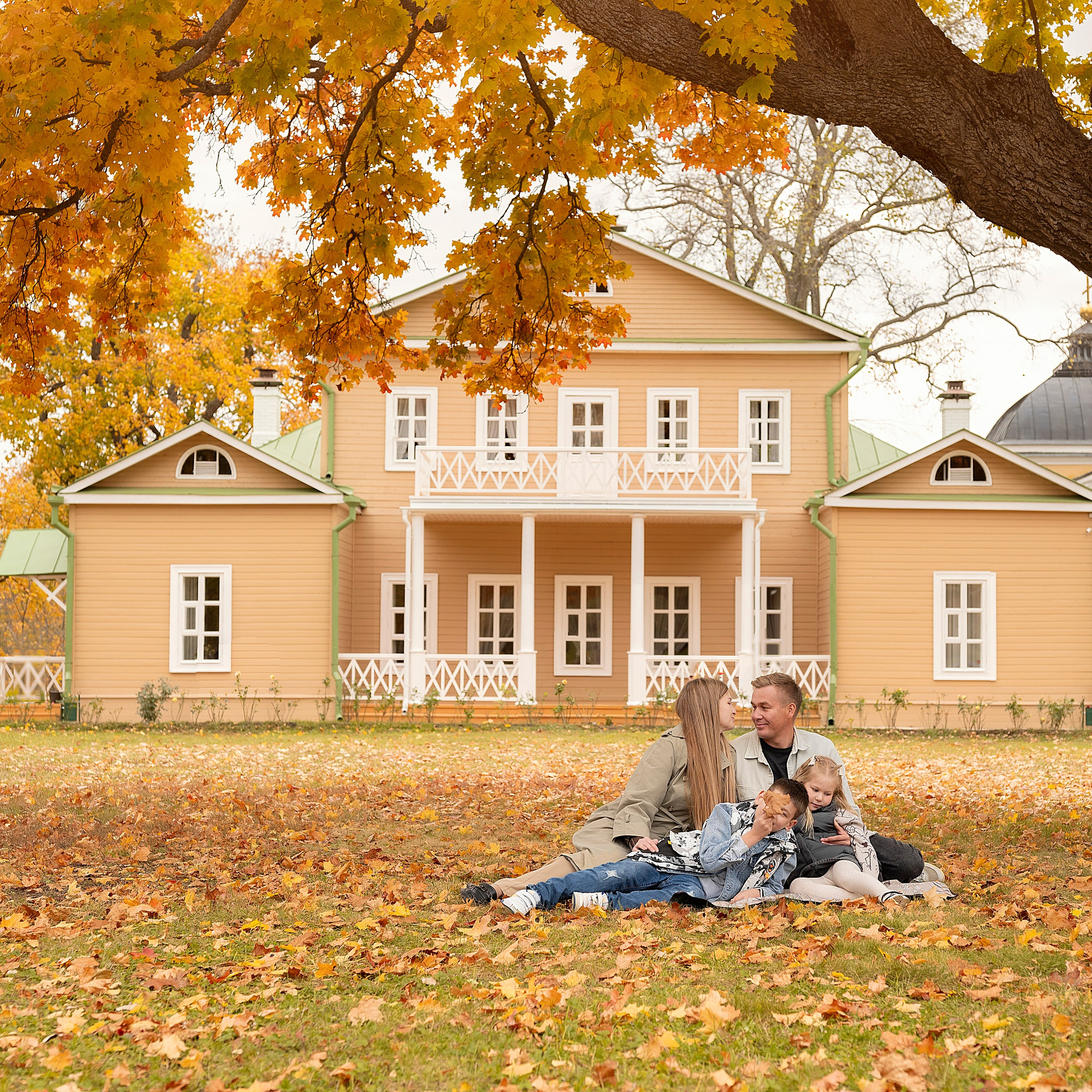 Семья Тенишевых