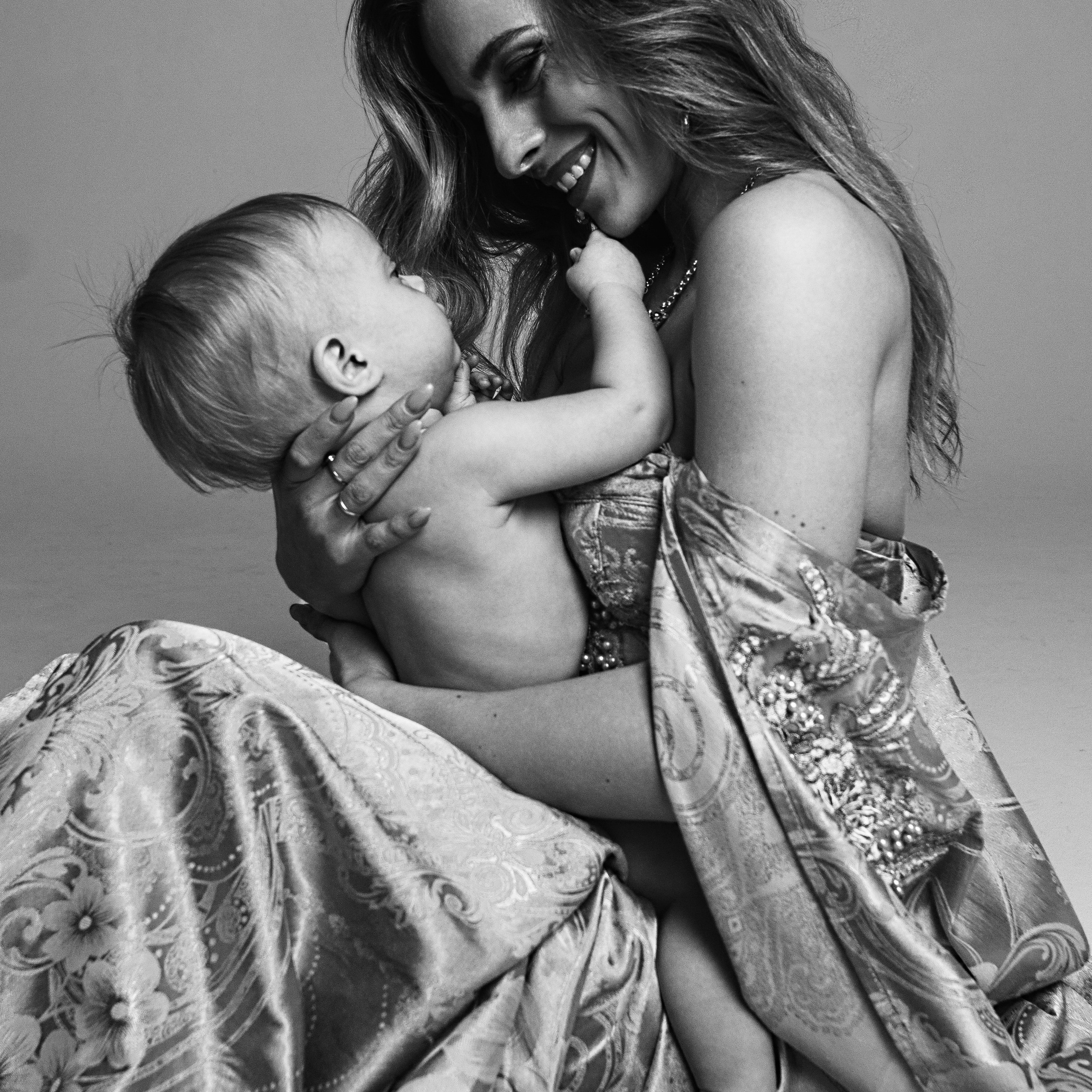 Александра и Мира