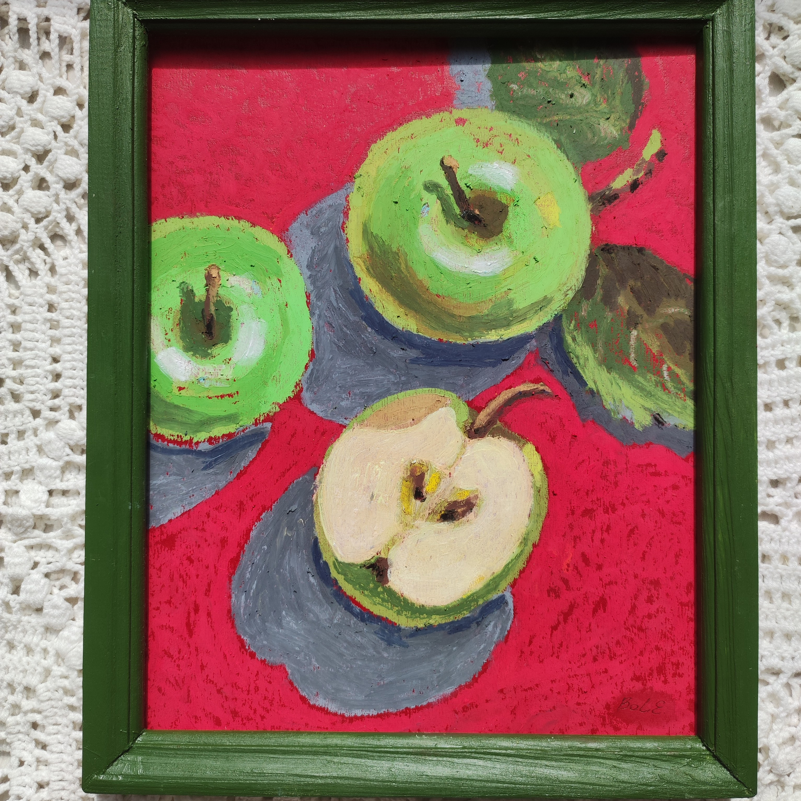 «Яблочки на&nbsp;красном»