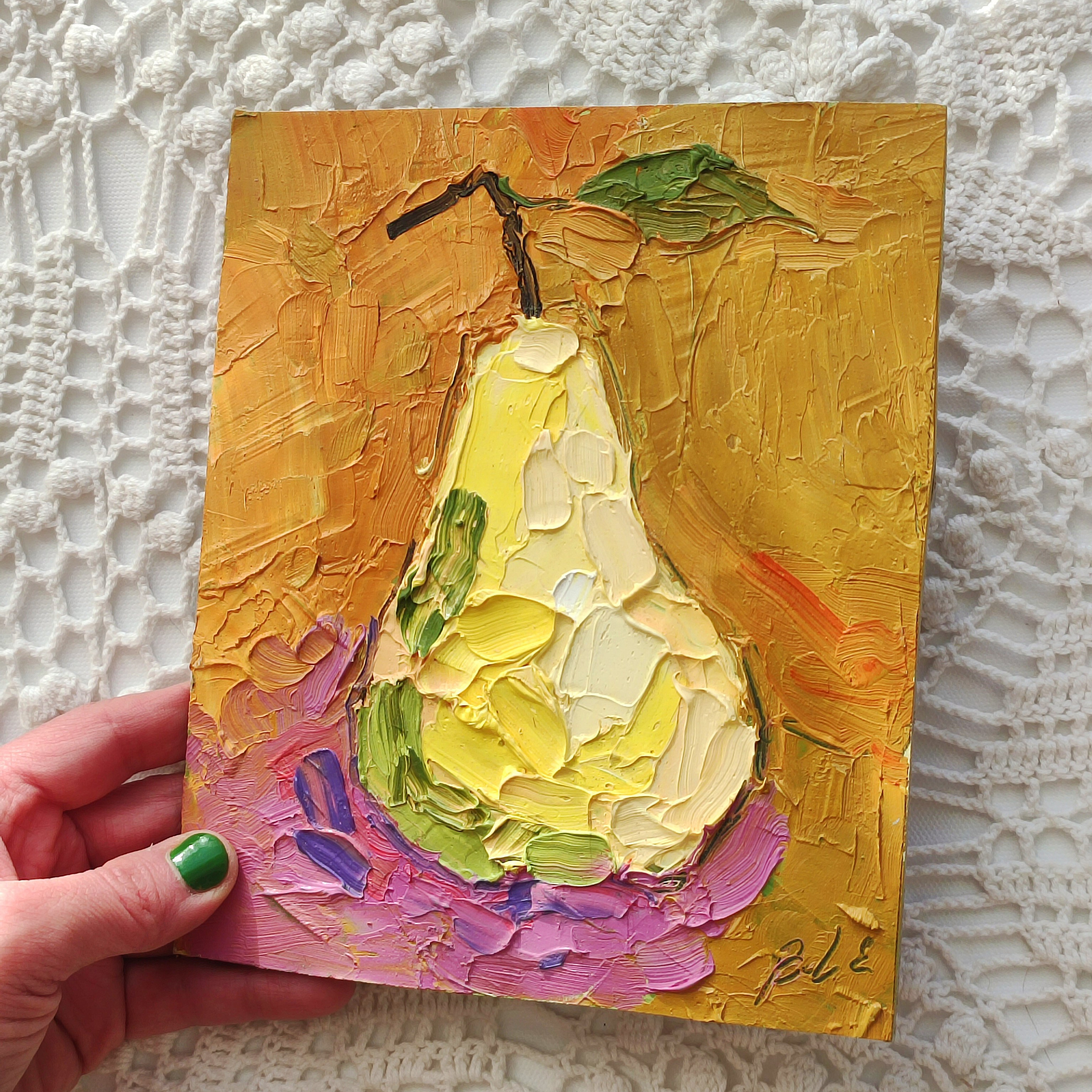 «Груша на оранжевом фоне». Галерея авторских картин художницы Бельмесовой Евгении