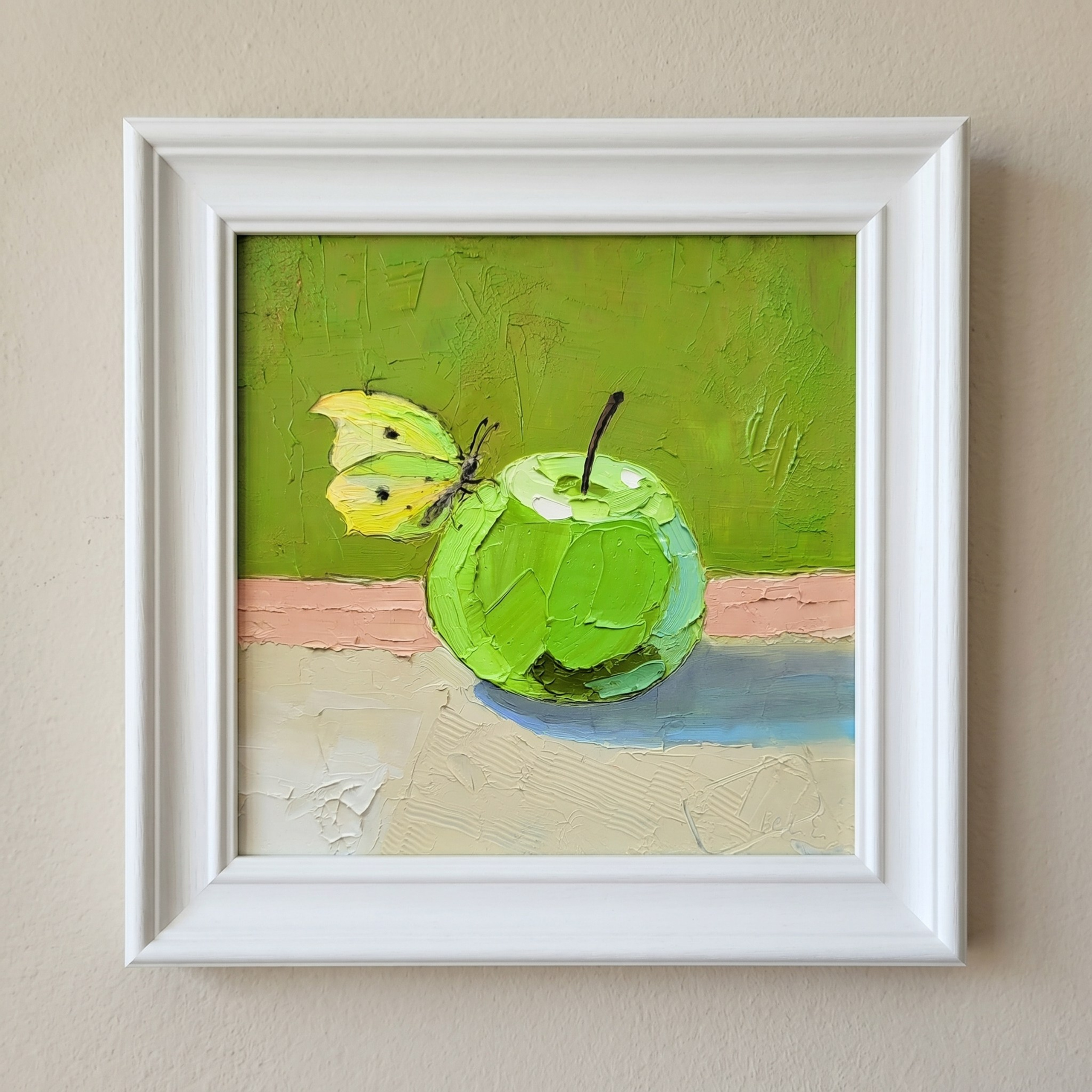 «Яблочко и бабочка», масло на картоне. 20×20 см. 5000р. Галерея авторских картин художницы Бельмесовой Евгении
