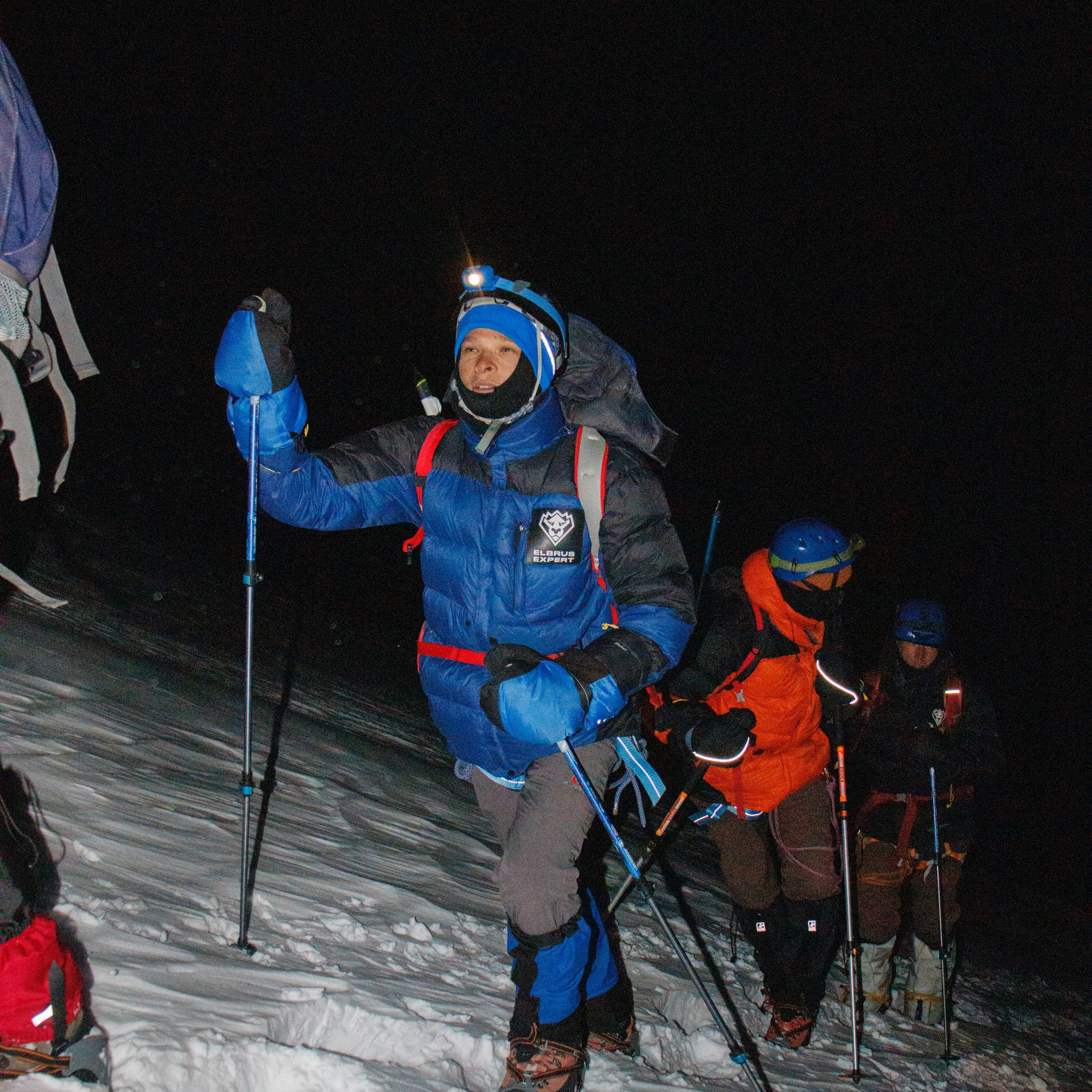 Съемка восхождения. Фотограф на трекинг и восхождение Эльбрус, Приэльбрусье. Елизавета Бобок