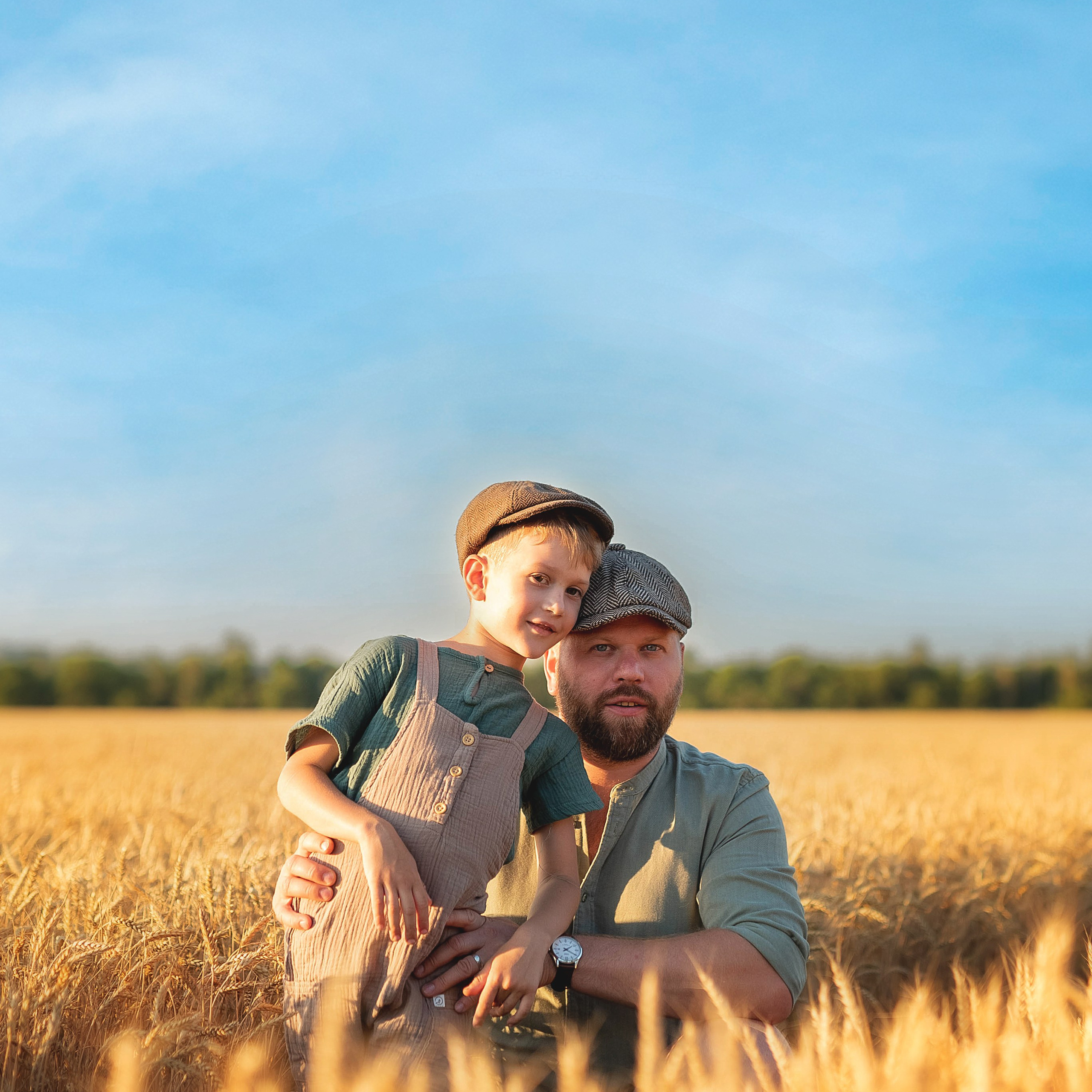 Фотосессия в пшеничном поле