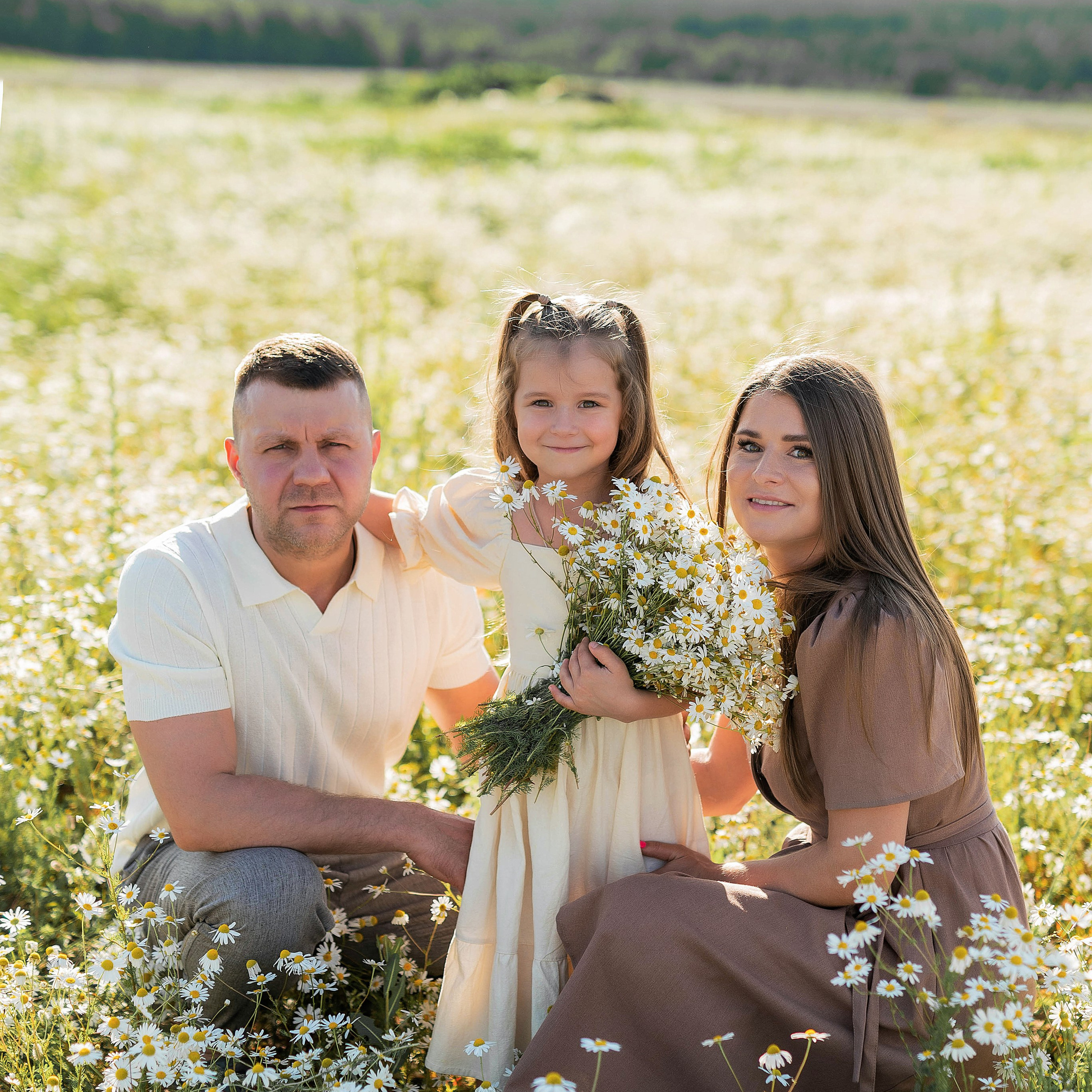 Семейная съёмка в ромашках