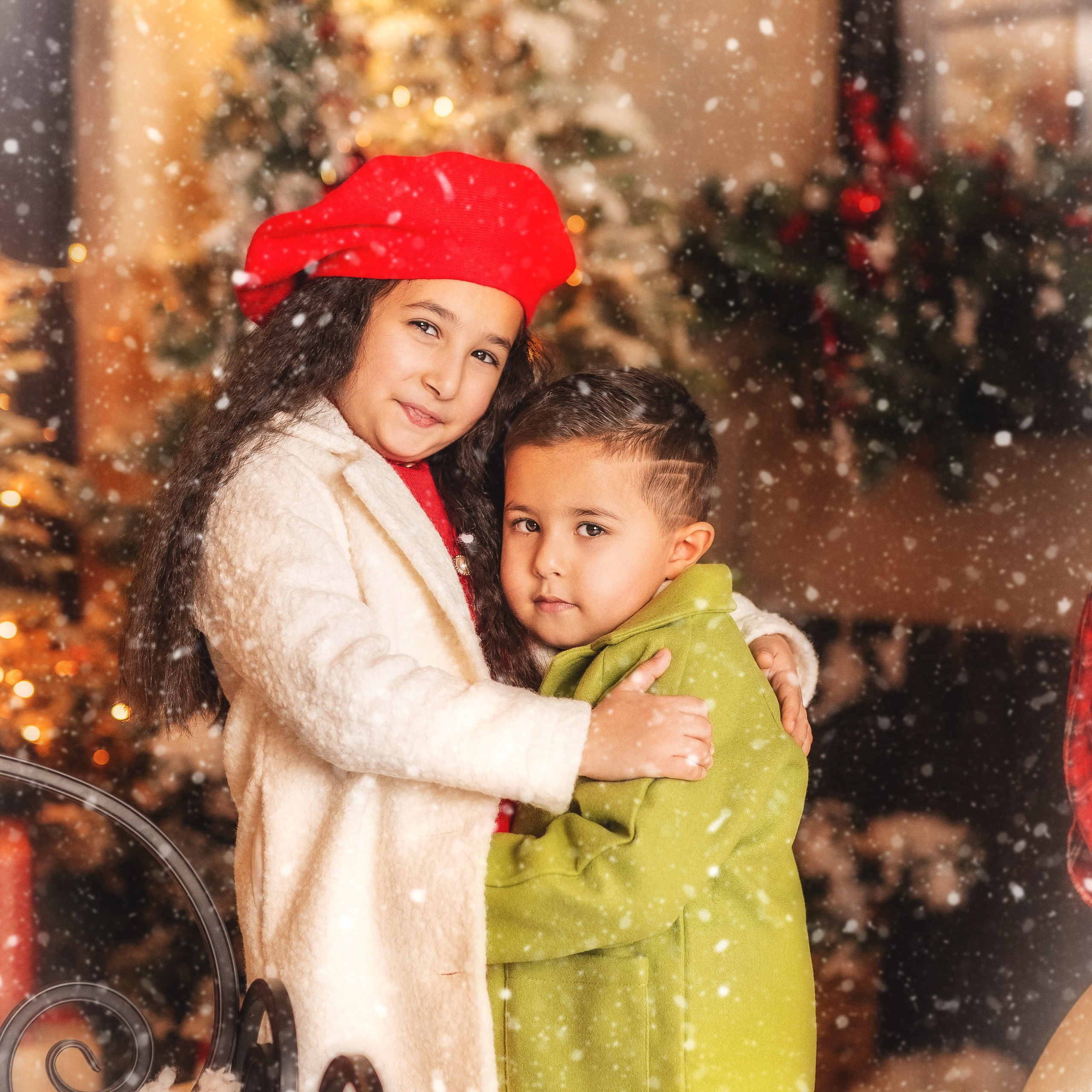 Новогодняя детская фотосессия в студии