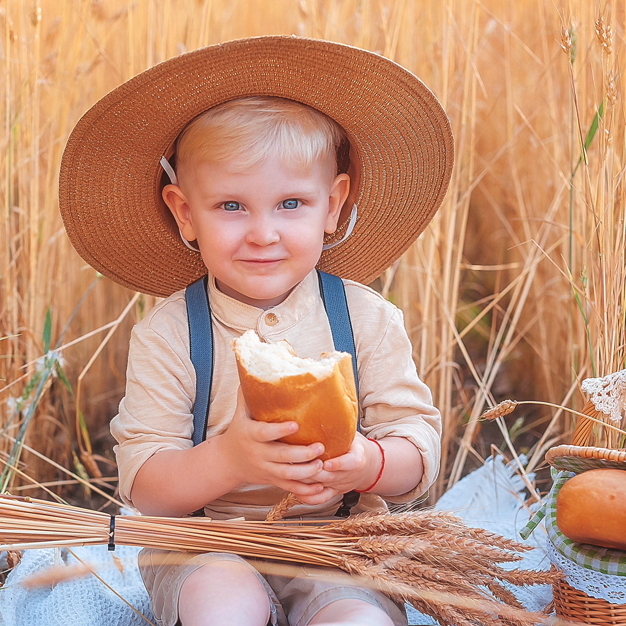 Фотосессии в пшенице
