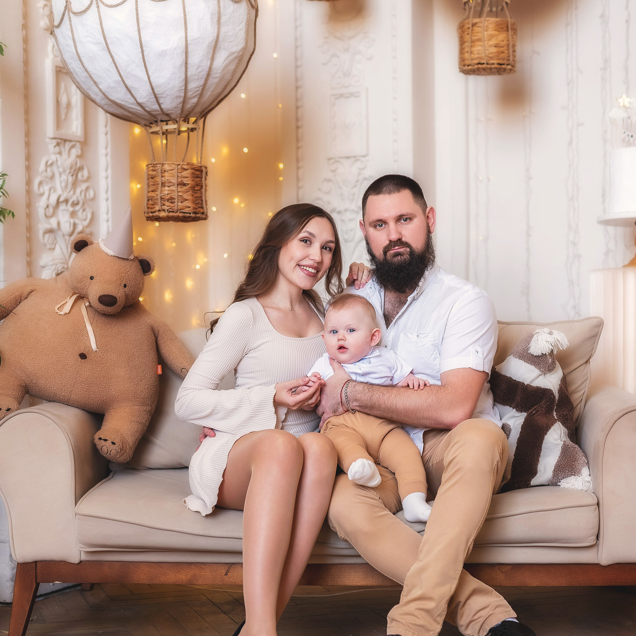 Семейная фотосессия в студии