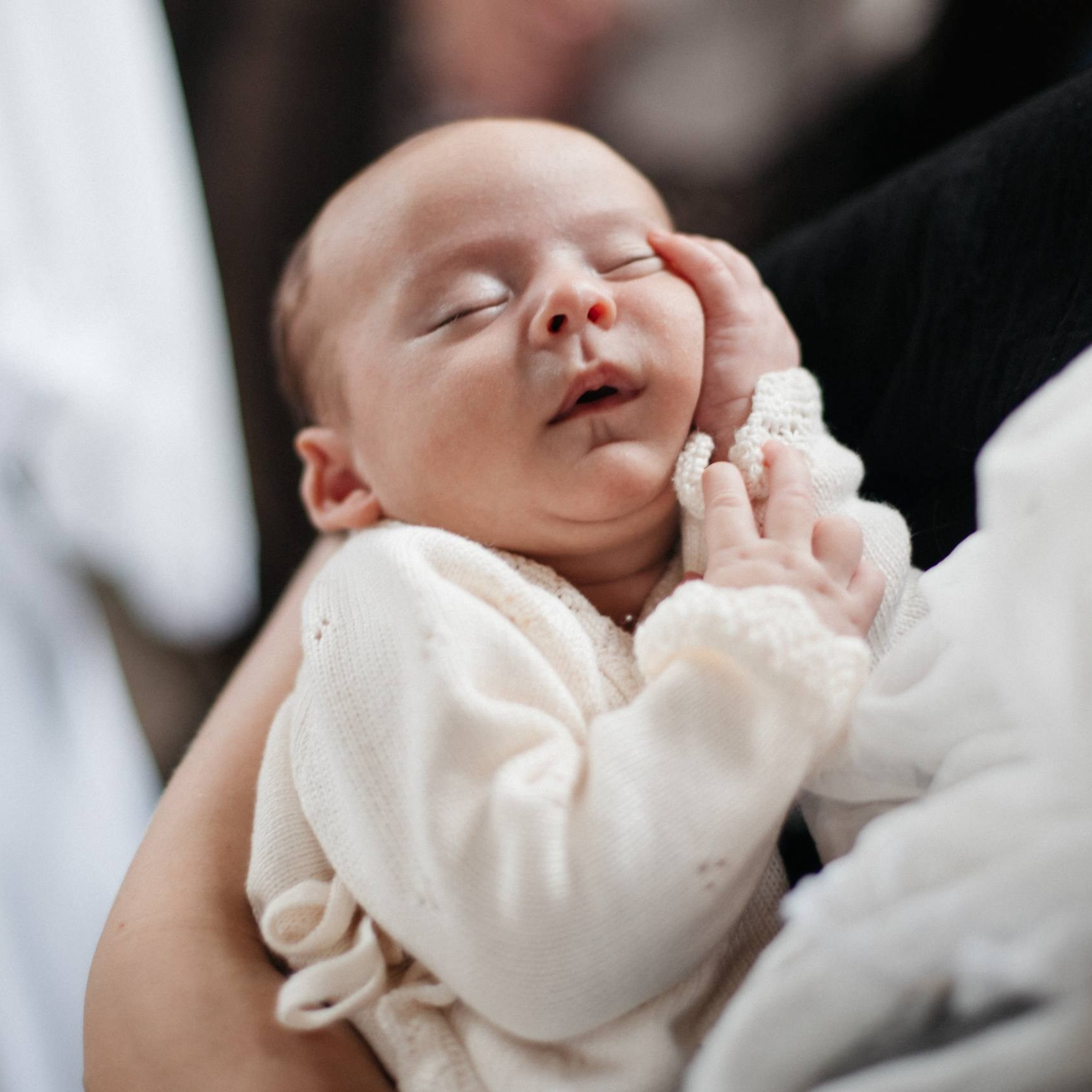 Таинство крещения. Семейный и портретный фотограф в Москве Варвара Чекки
