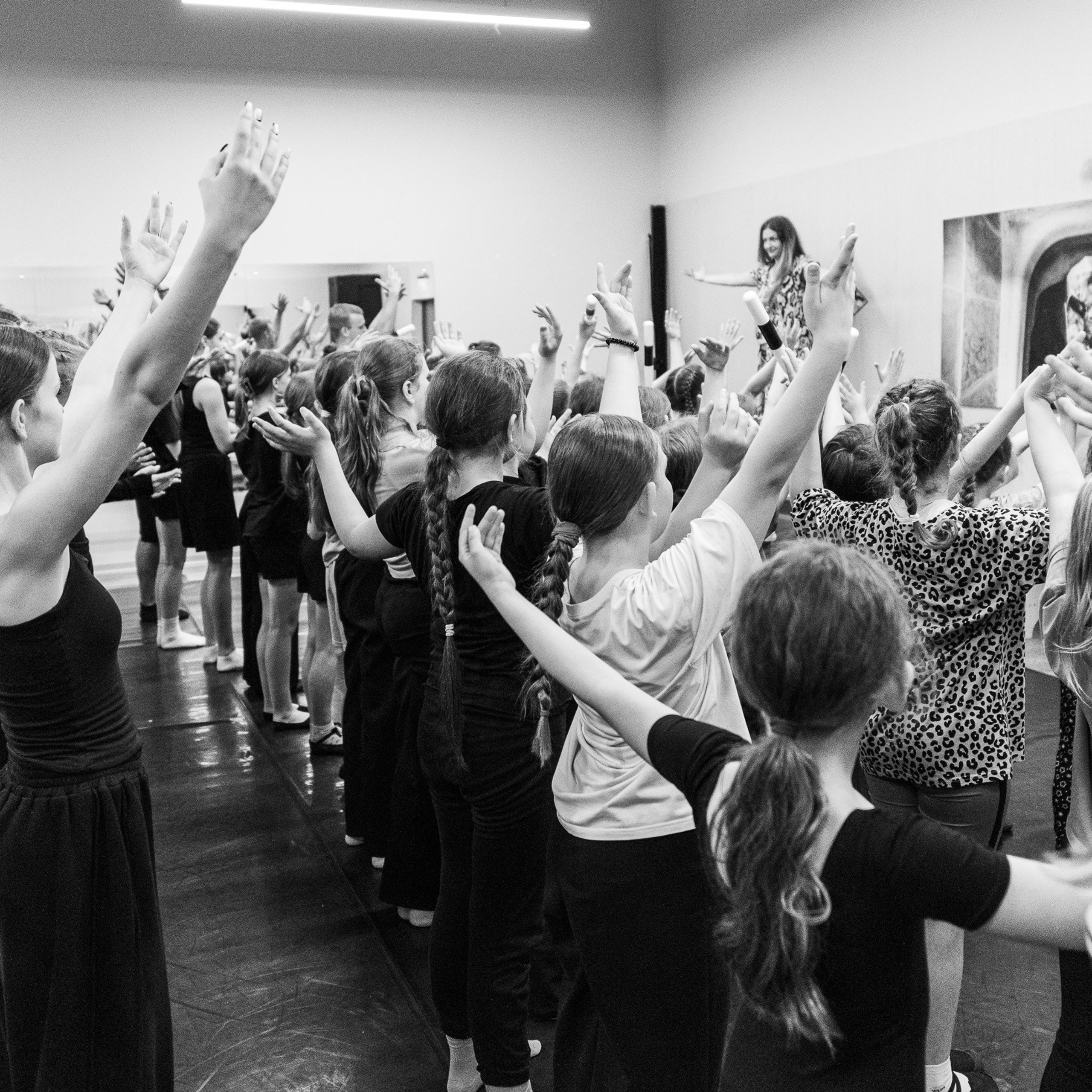 Один день до концерта, МАЙ 2025. Взгляд через объектив