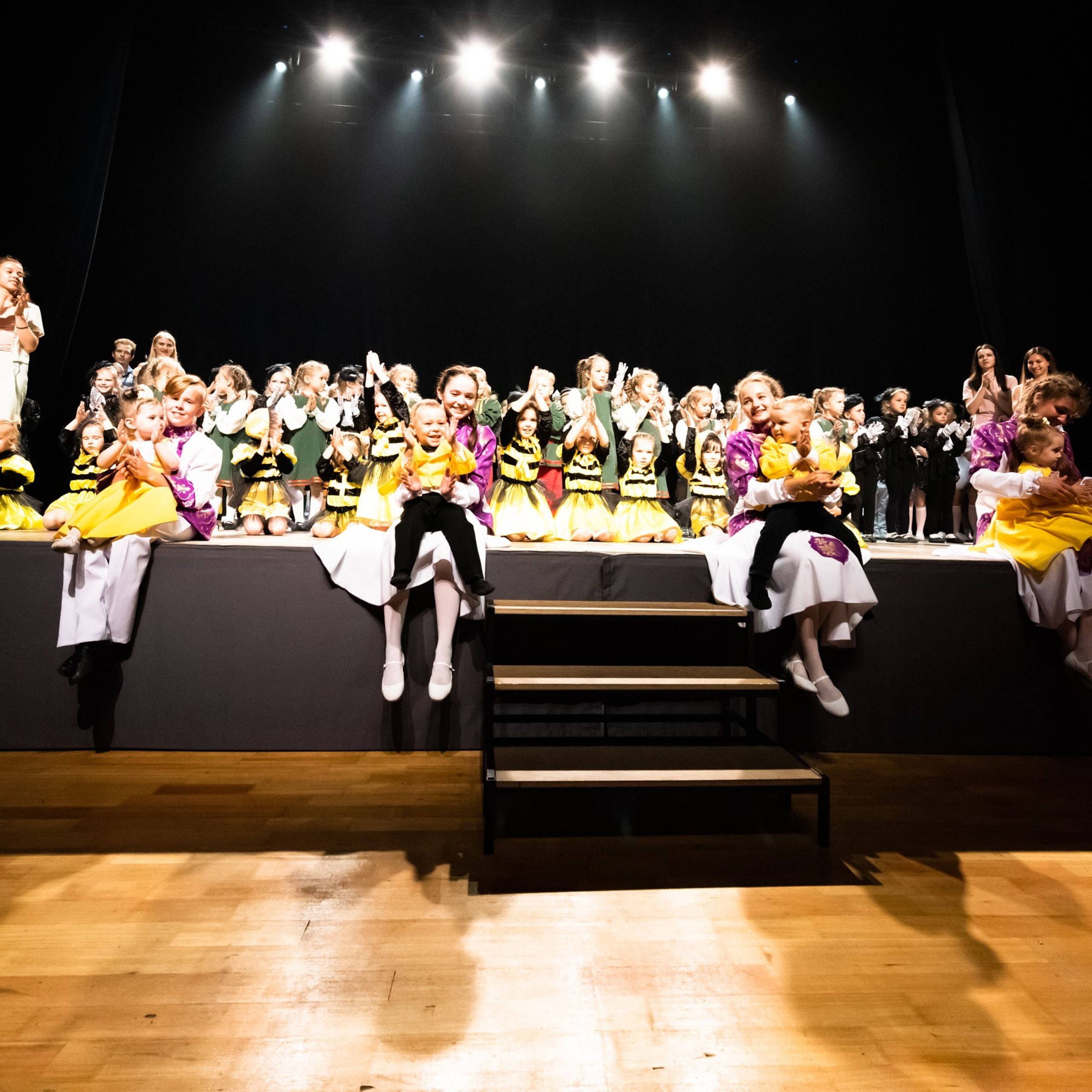 ИЮЛЬ 2019. Взгляд через объектив