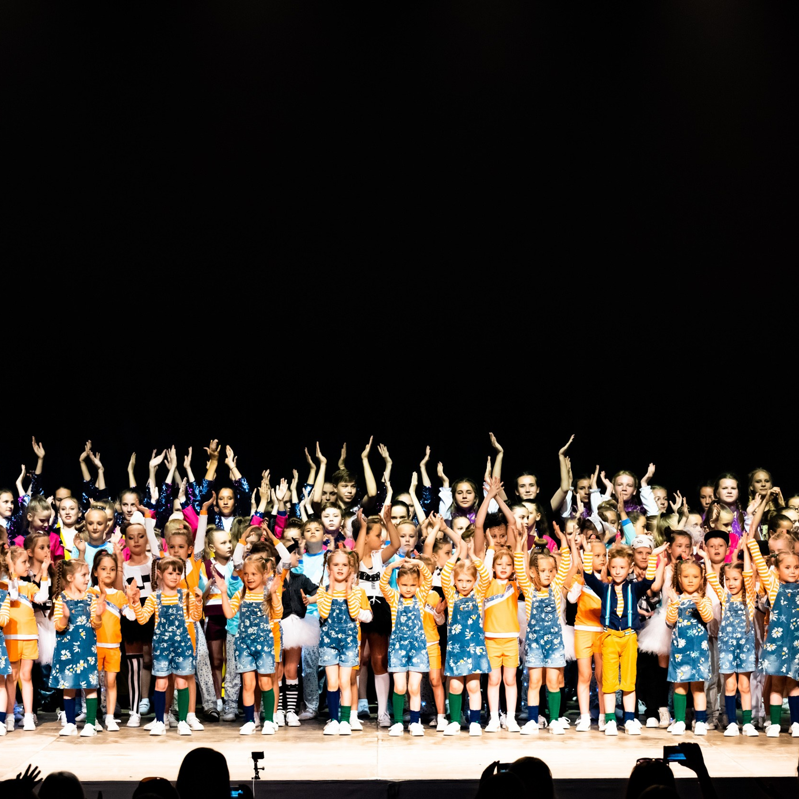 ИЮЛЬ 2019. Взгляд через объектив