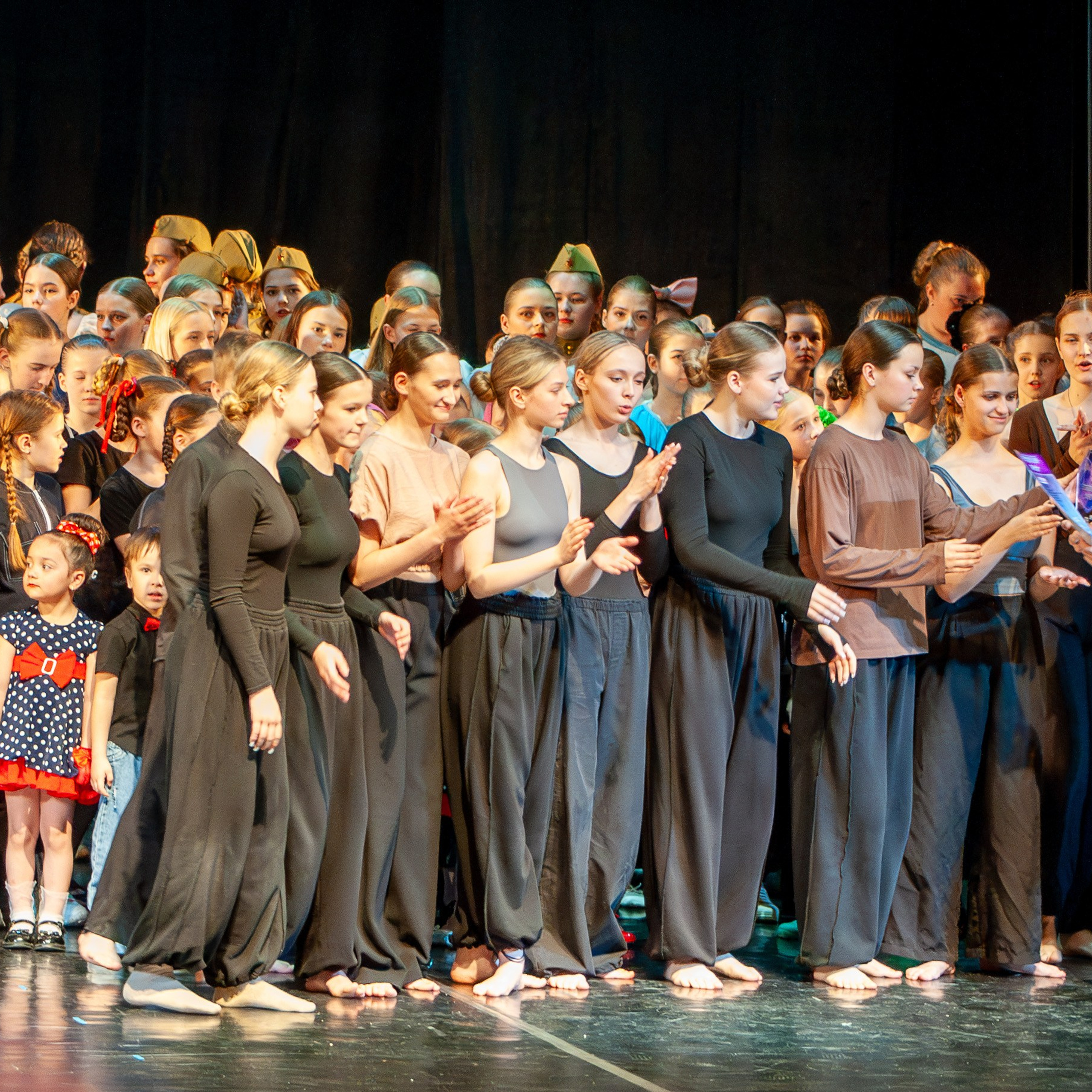 АПРЕЛЬ 2025 (Серпухов). Взгляд через объектив