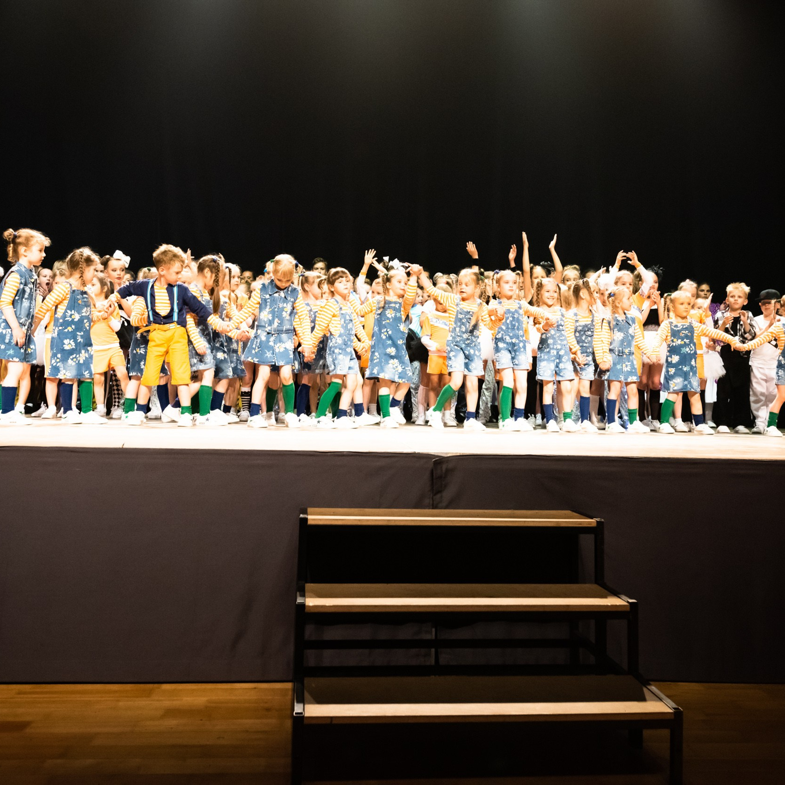 ИЮЛЬ 2019. Взгляд через объектив