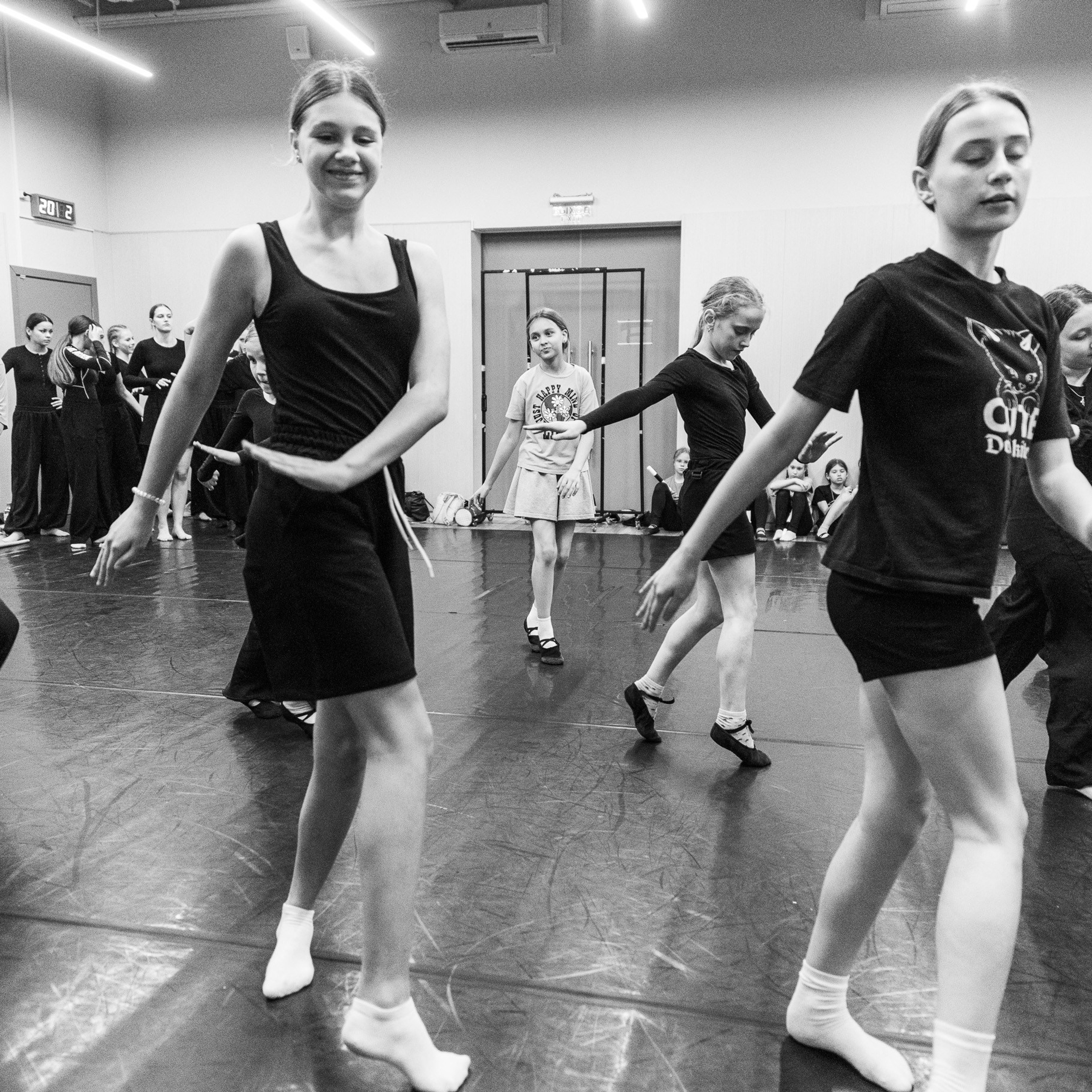 Один день до концерта, МАЙ 2025. Взгляд через объектив