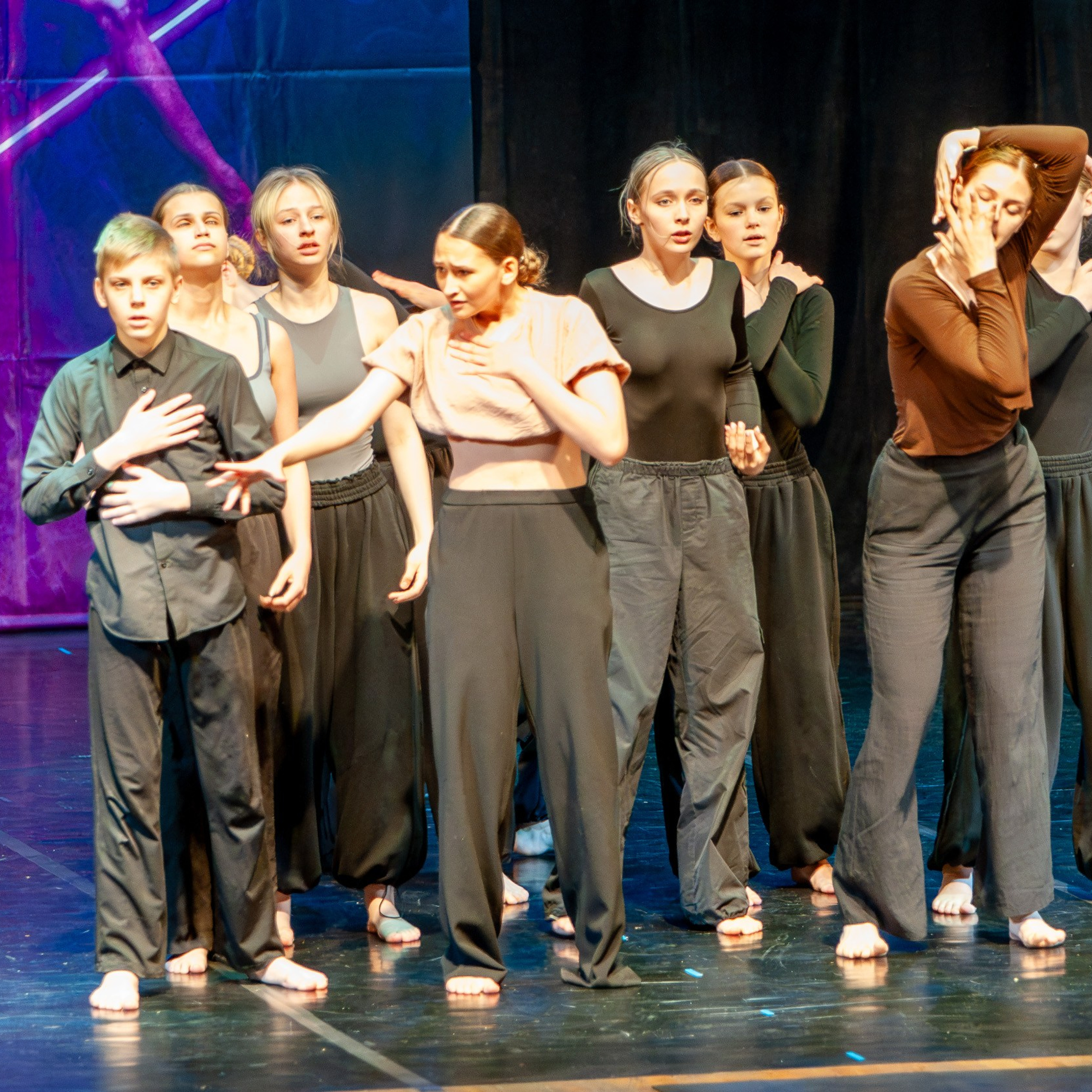 АПРЕЛЬ 2025 (Серпухов). Взгляд через объектив