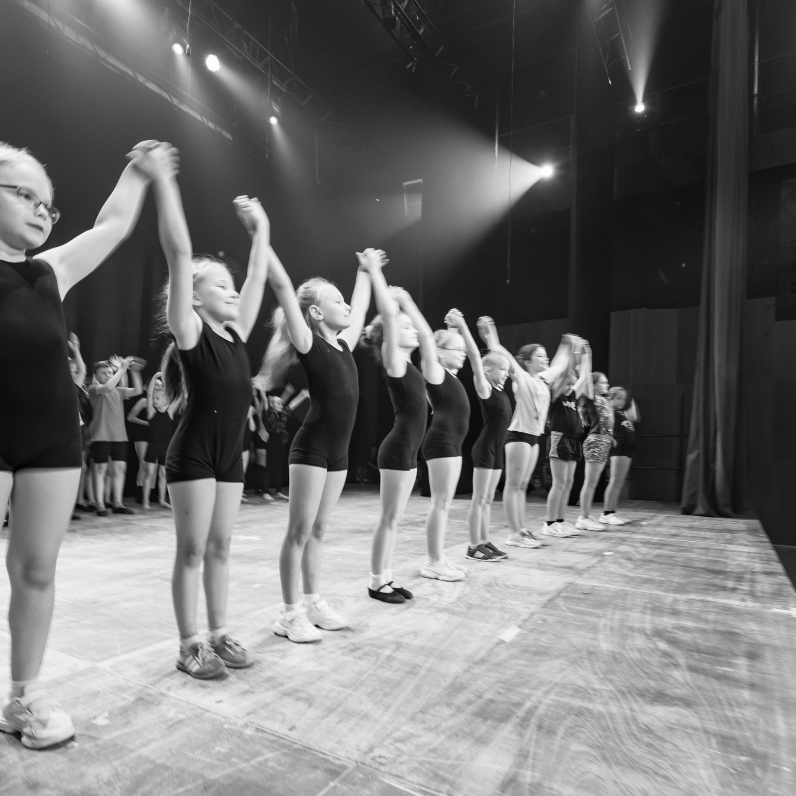 ИЮЛЬ 2019. Взгляд через объектив