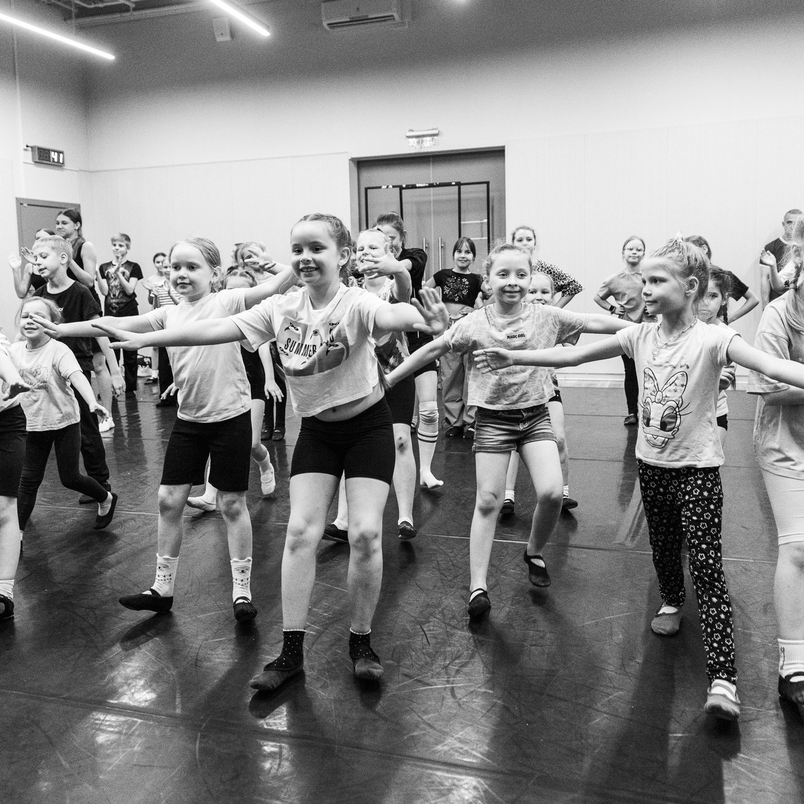 Один день до концерта, МАЙ 2025. Взгляд через объектив