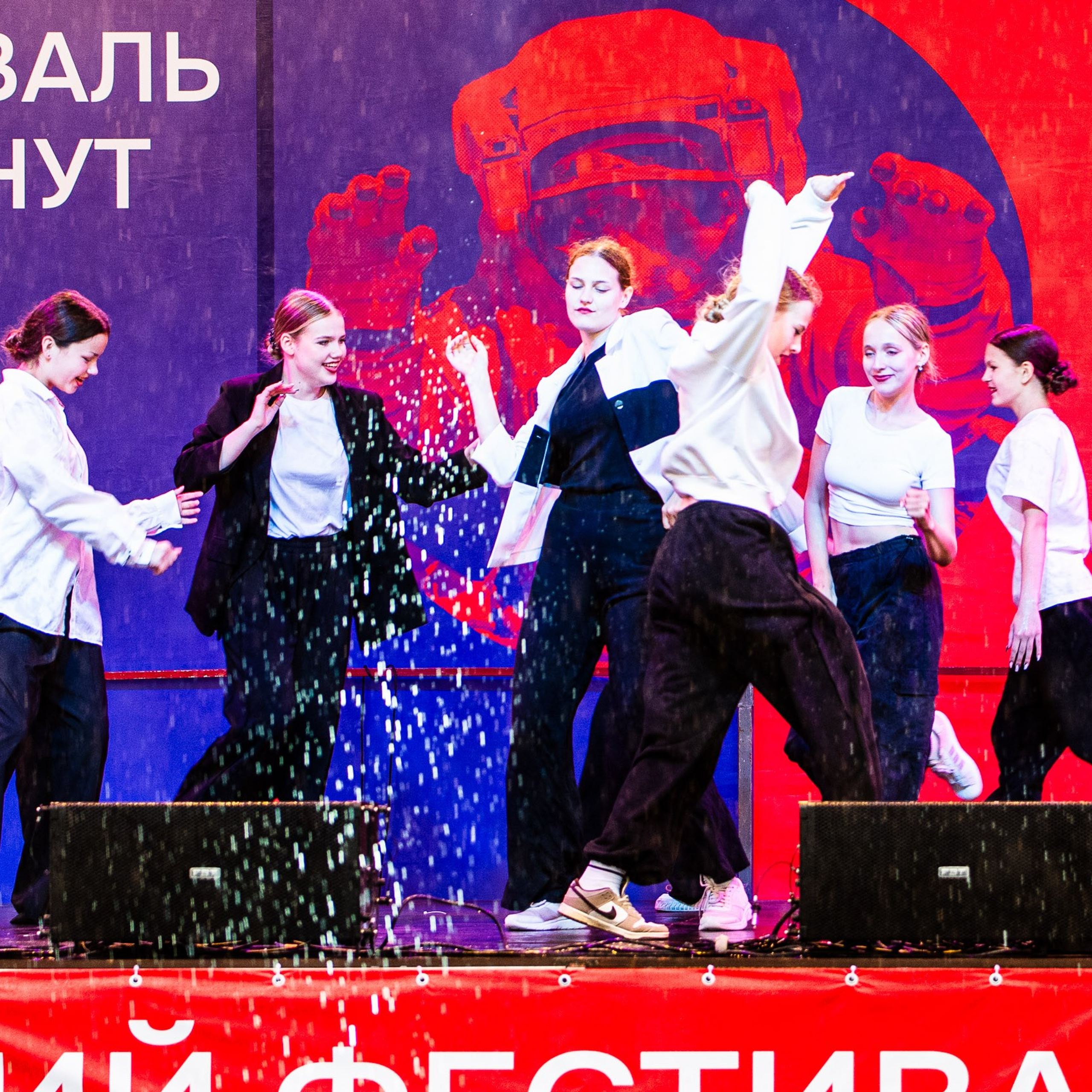 ИЮНЬ 2025 (108 МИНУТ). Взгляд через объектив