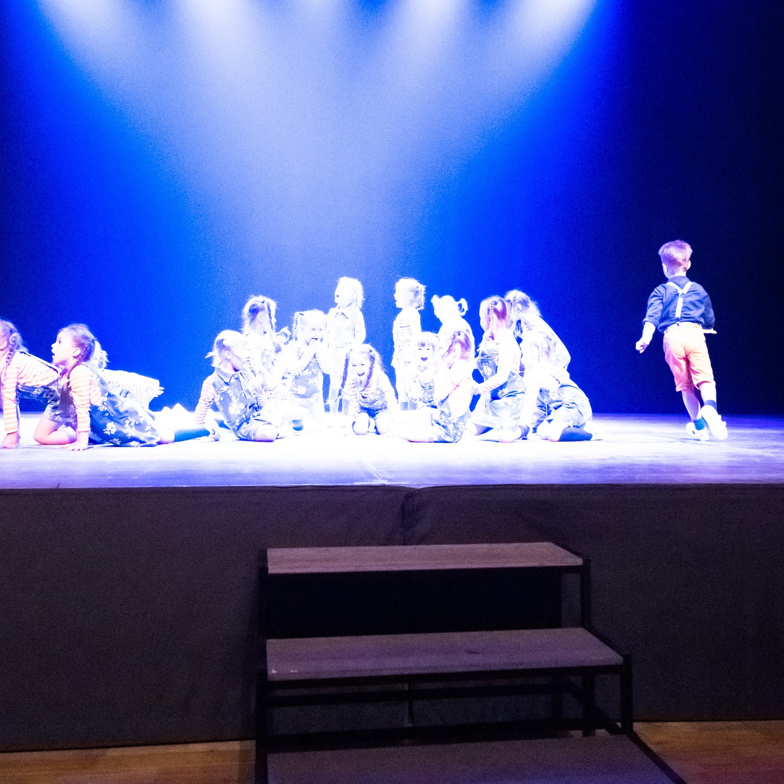 ИЮЛЬ 2019. Взгляд через объектив