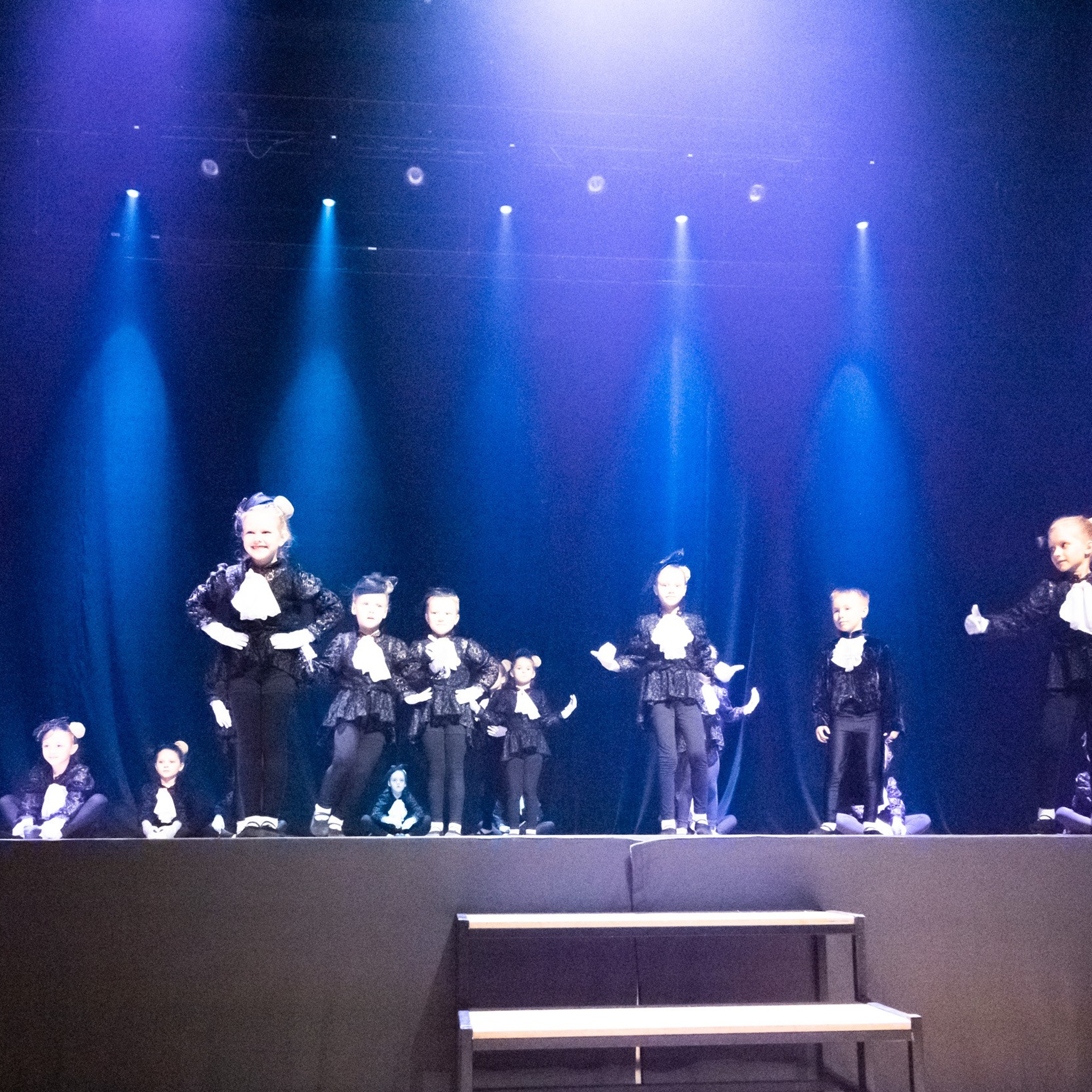 ИЮЛЬ 2019. Взгляд через объектив