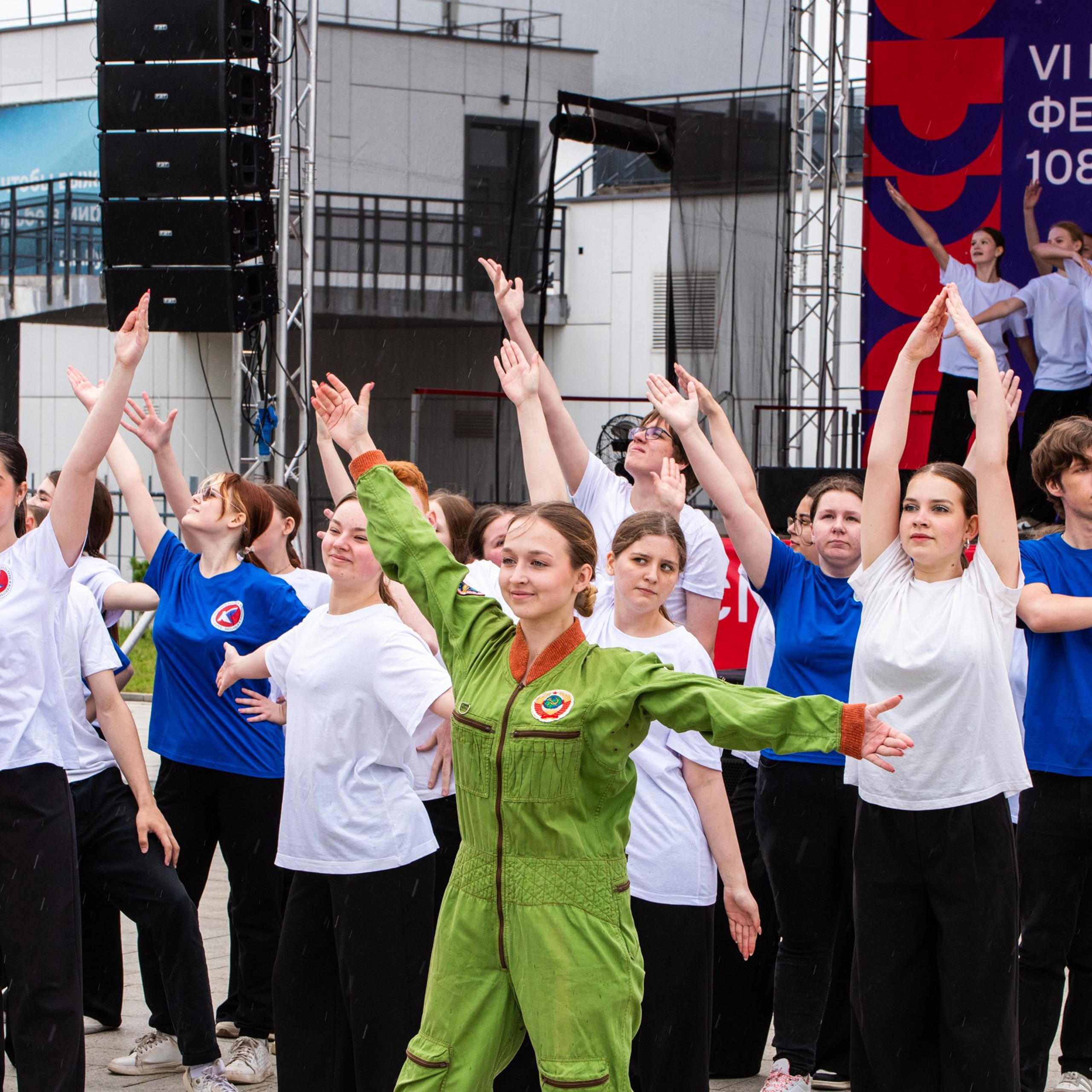 ИЮНЬ 2025 (108 МИНУТ). Взгляд через объектив