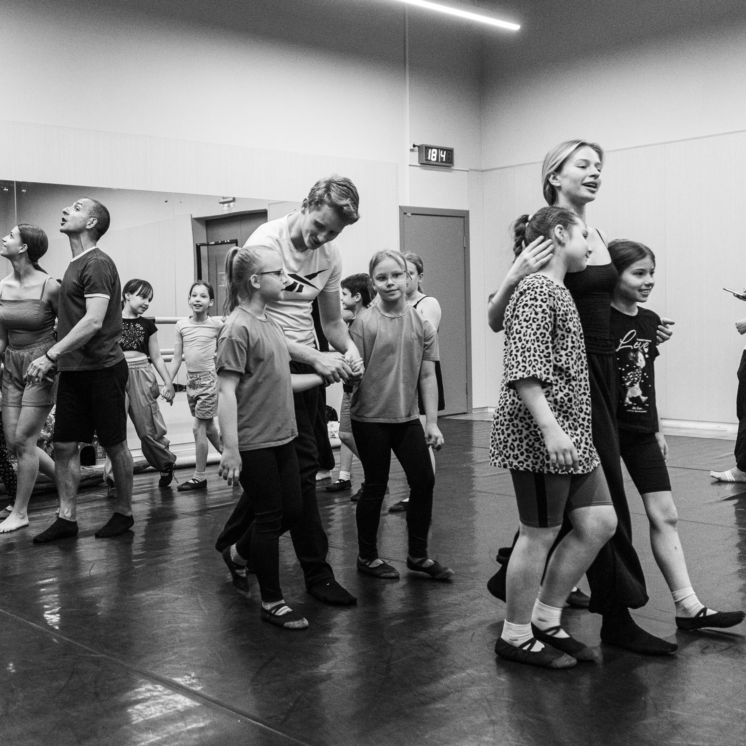 Один день до концерта, МАЙ 2025. Взгляд через объектив