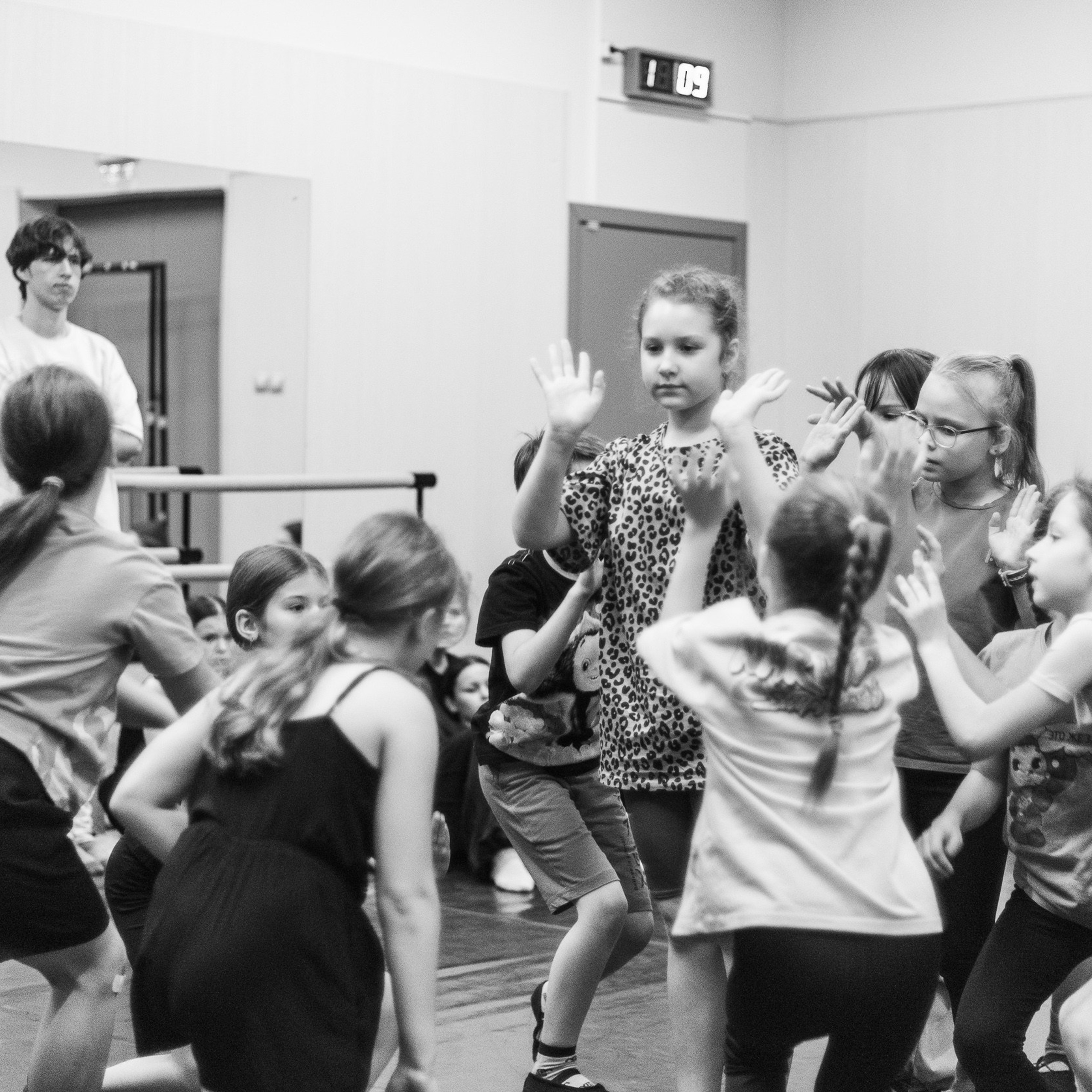 Один день до концерта, МАЙ 2025. Взгляд через объектив