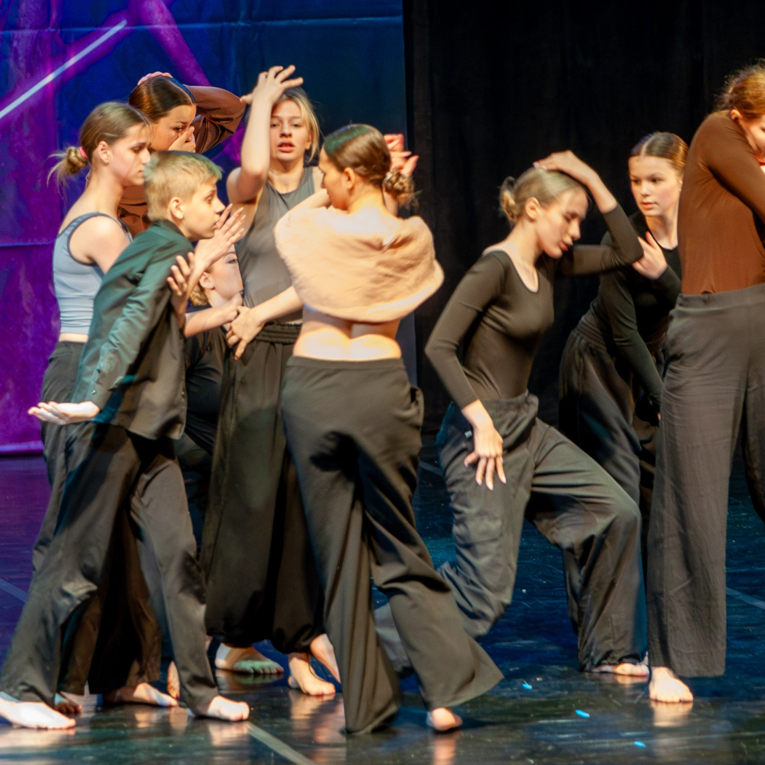 АПРЕЛЬ 2025 (Серпухов). Взгляд через объектив