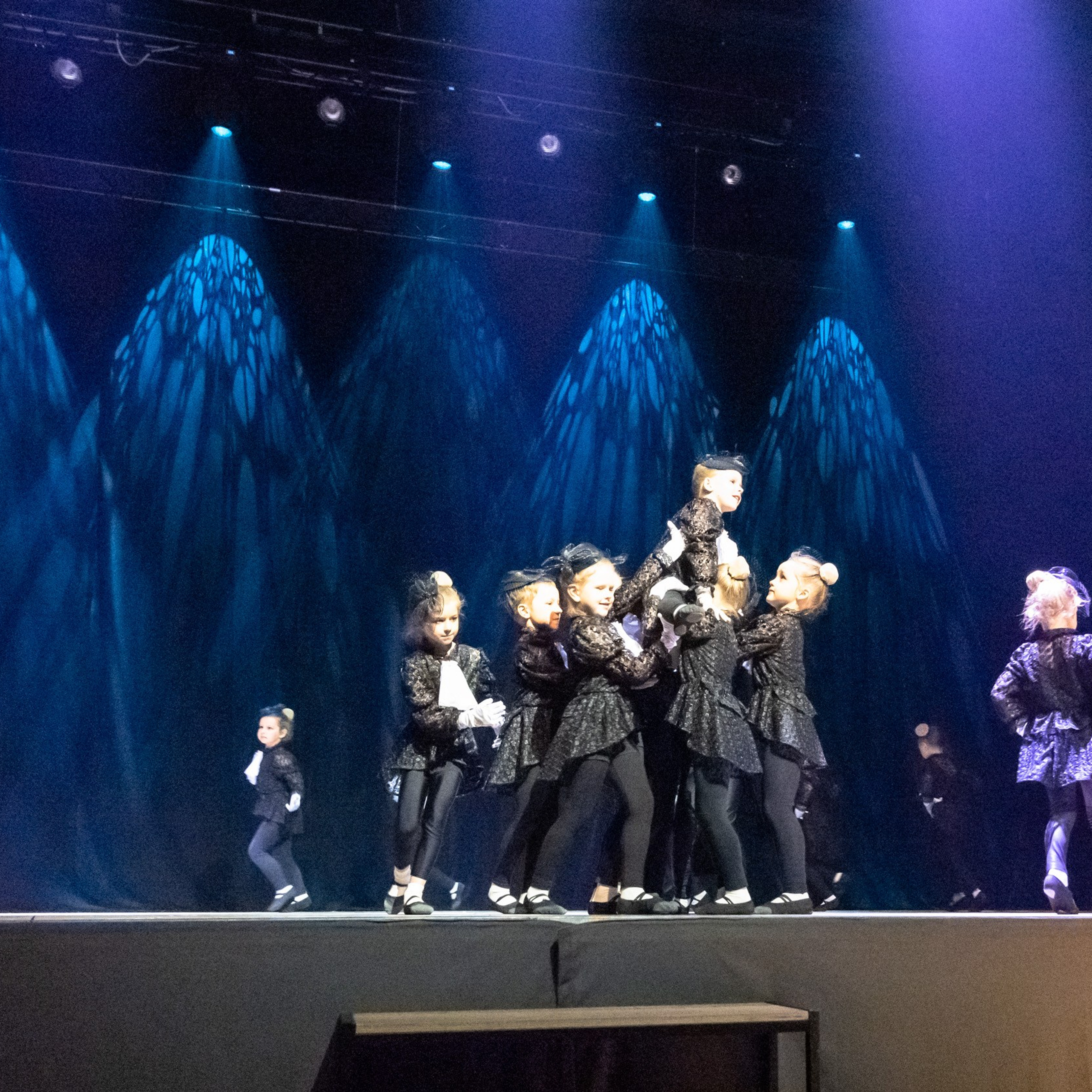 ИЮЛЬ 2019. Взгляд через объектив