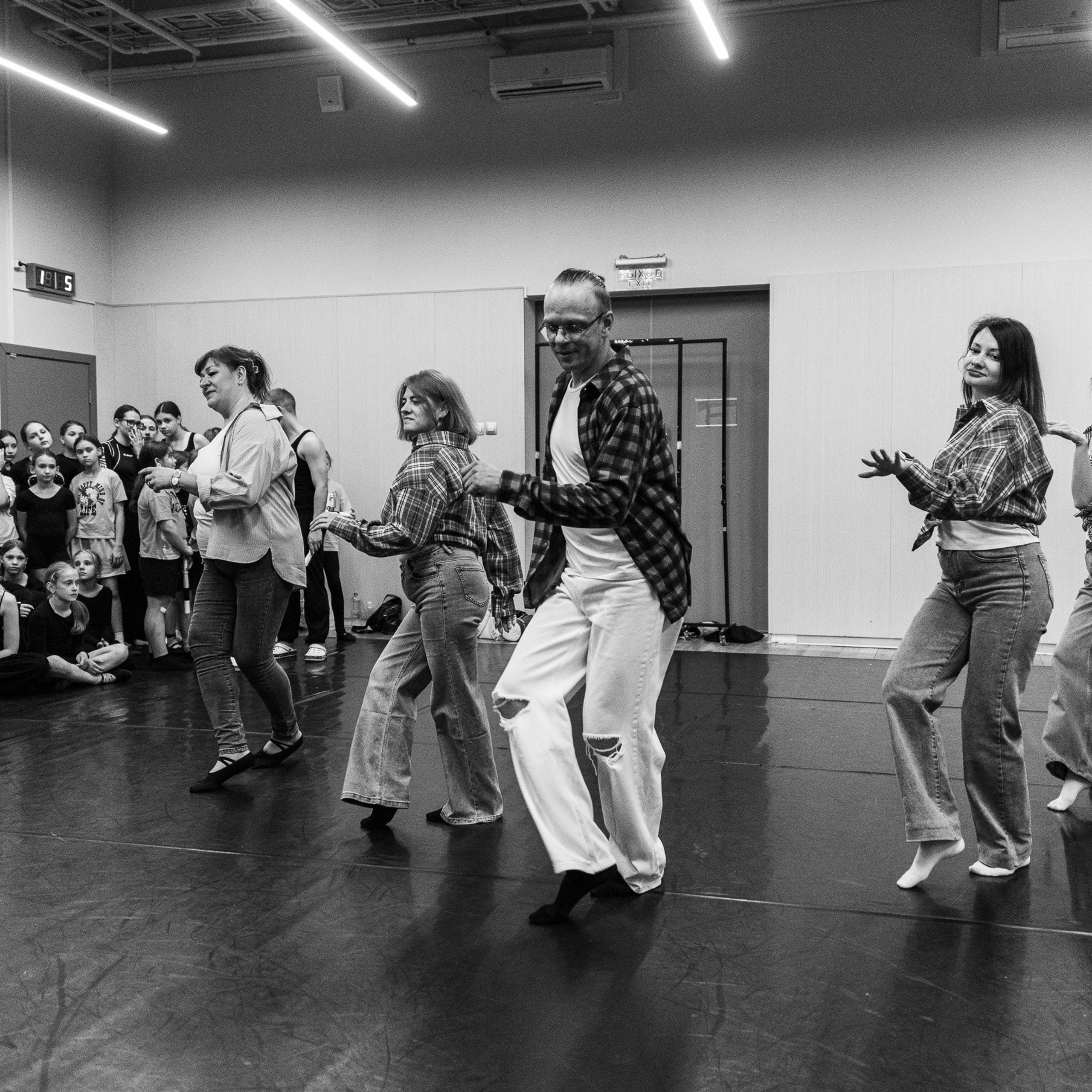 Один день до концерта, МАЙ 2025. Взгляд через объектив