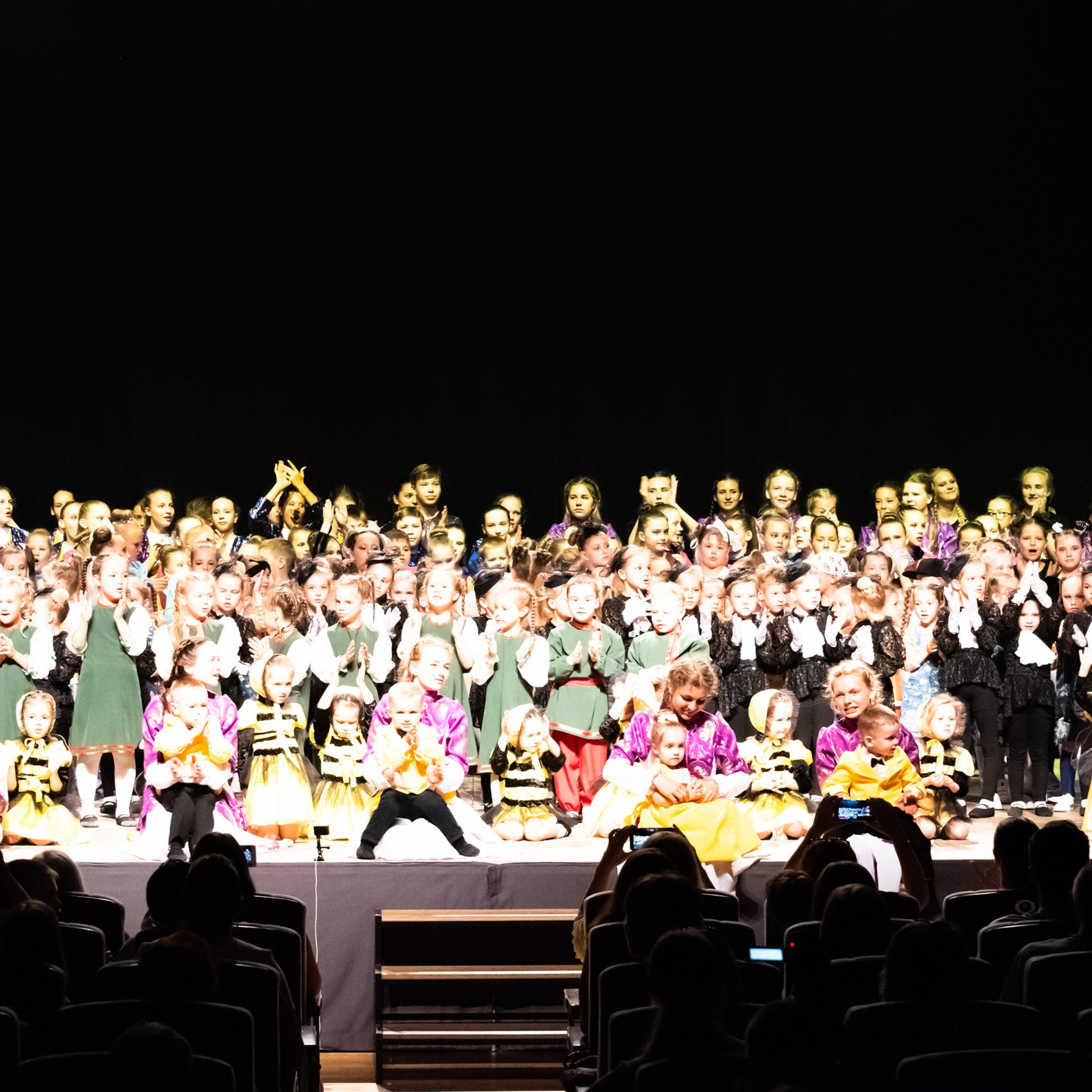 ИЮЛЬ 2019. Взгляд через объектив