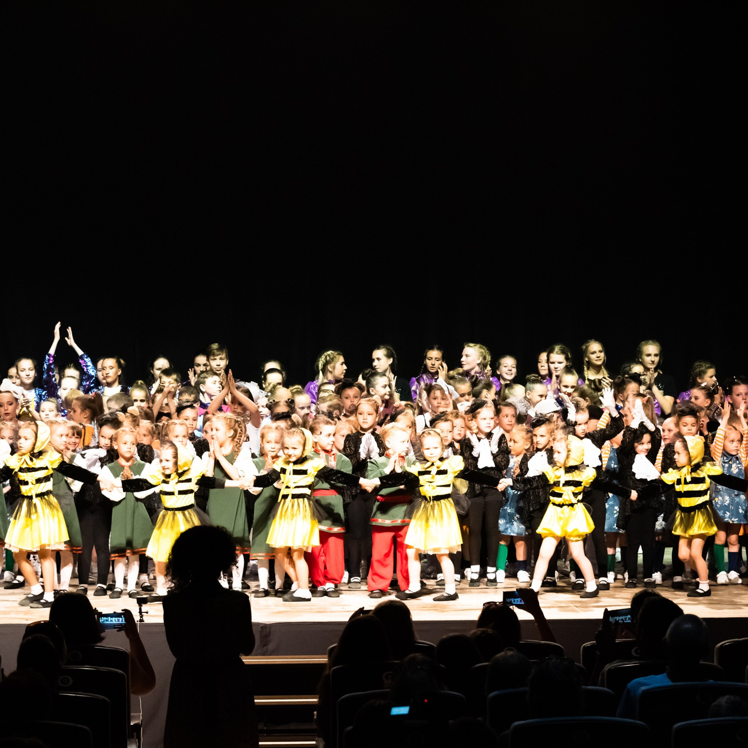 ИЮЛЬ 2019. Взгляд через объектив