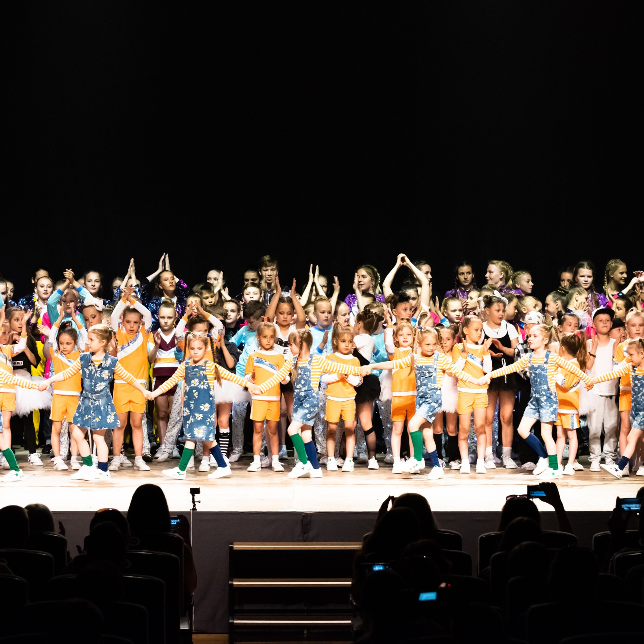 ИЮЛЬ 2019. Взгляд через объектив