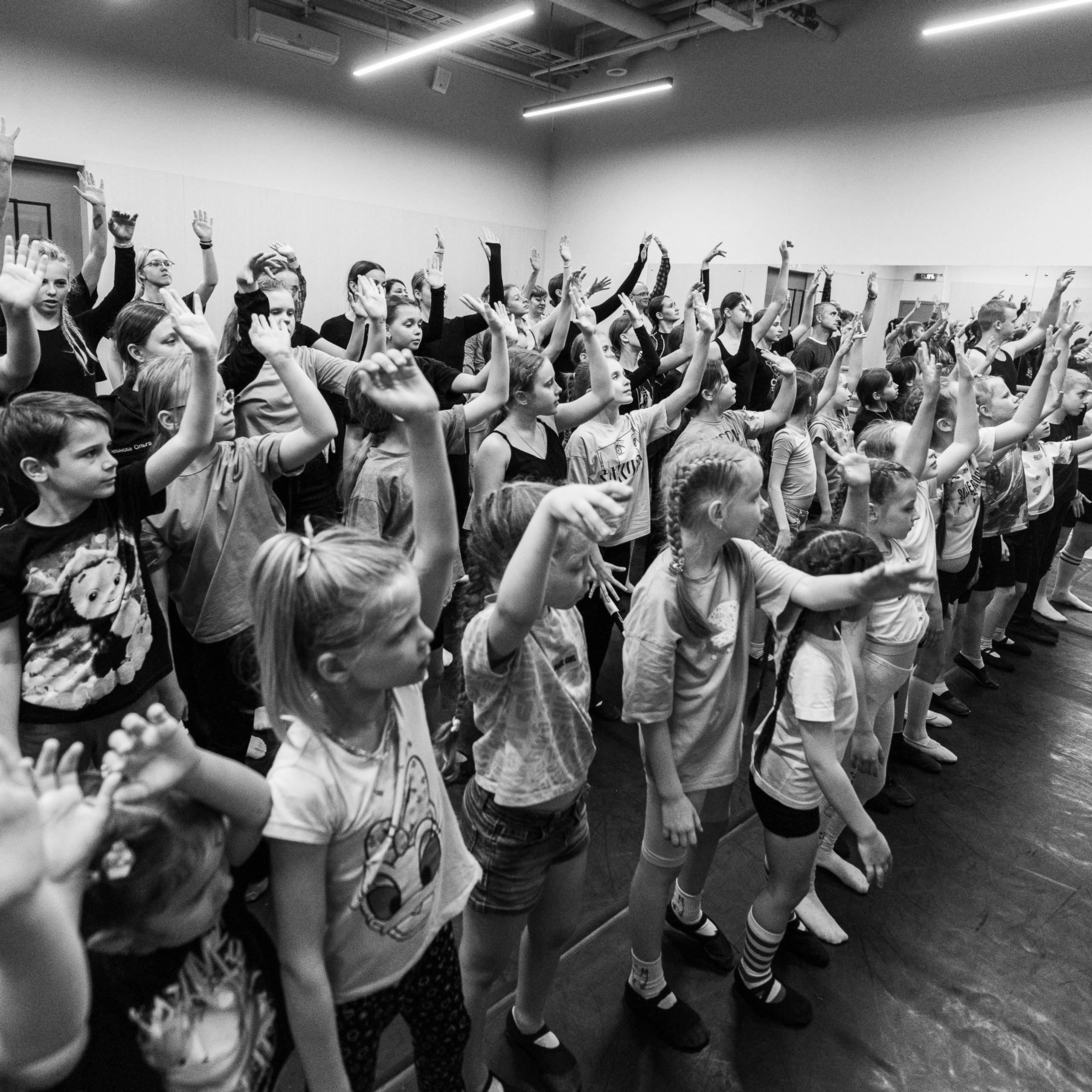 Один день до концерта, МАЙ 2025. Взгляд через объектив