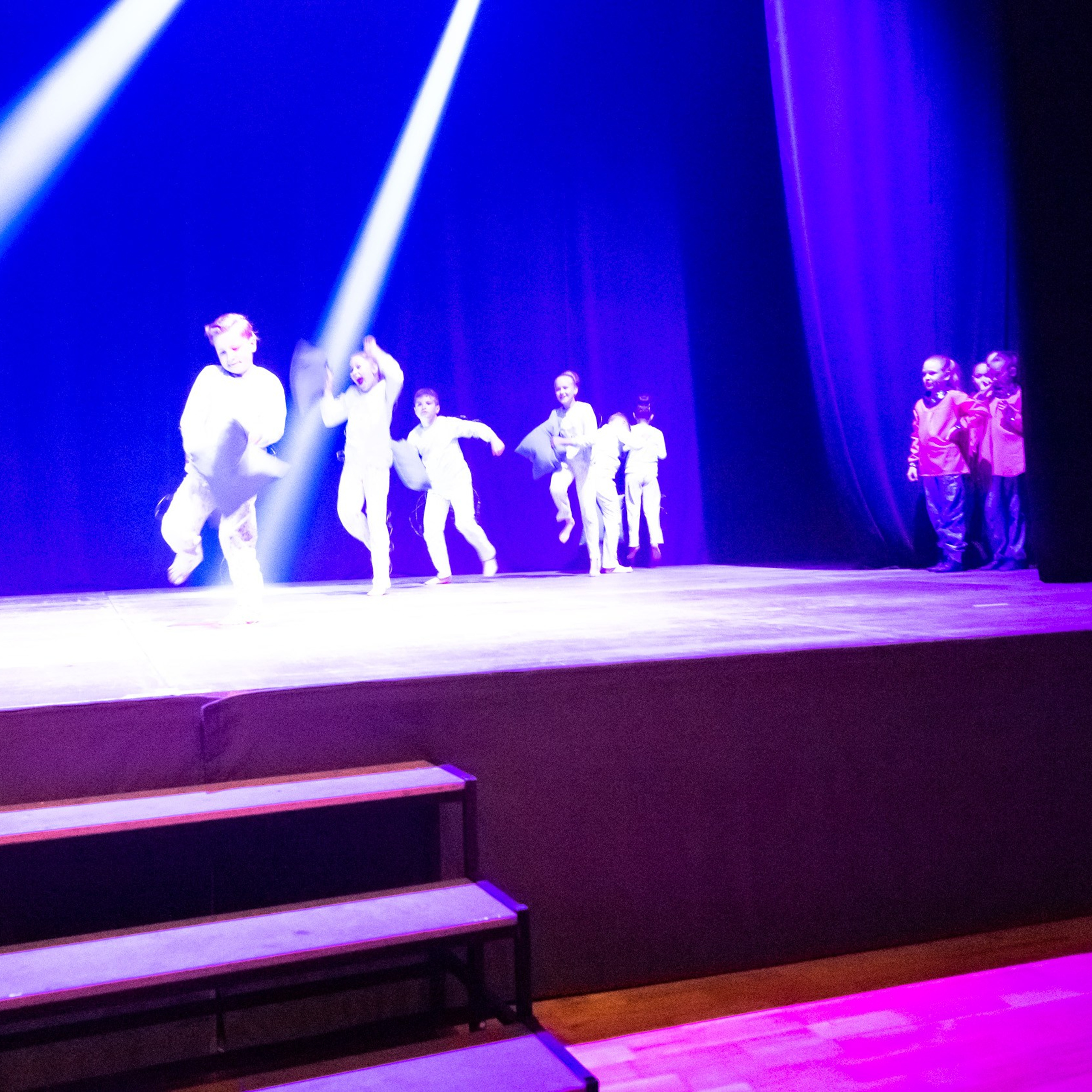 ИЮЛЬ 2019. Взгляд через объектив