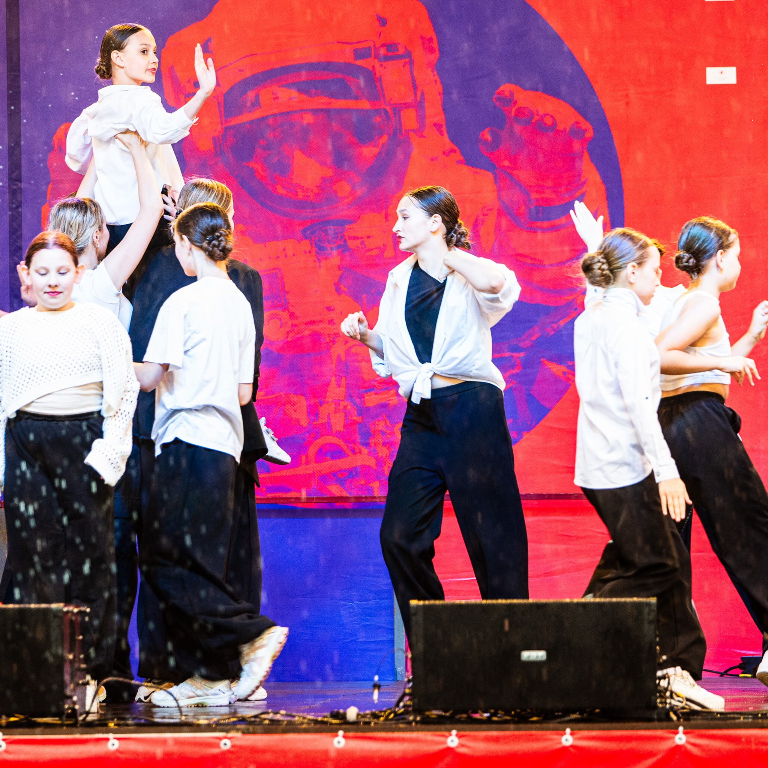 ИЮНЬ 2025 (108 МИНУТ). Взгляд через объектив