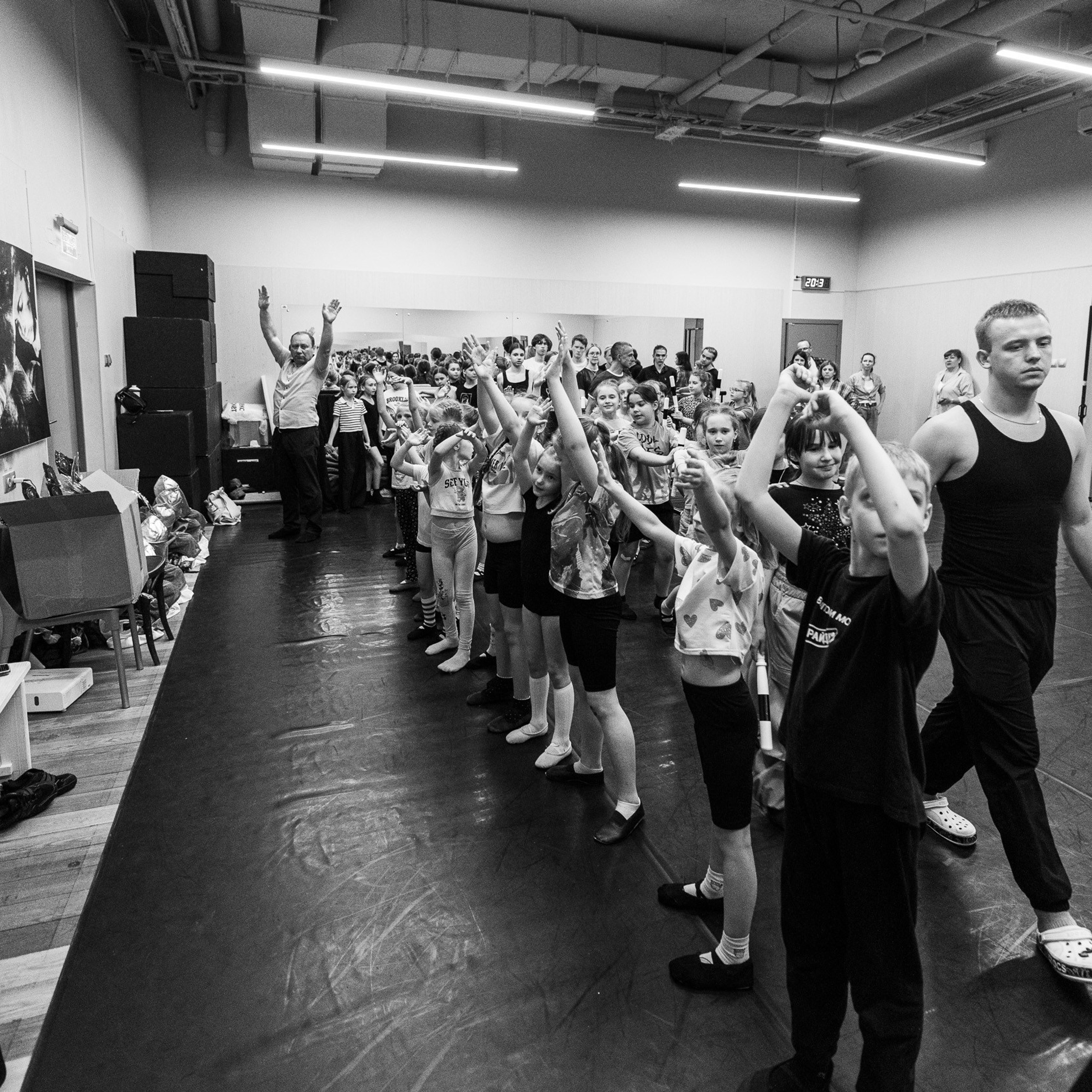 Один день до концерта, МАЙ 2025. Взгляд через объектив