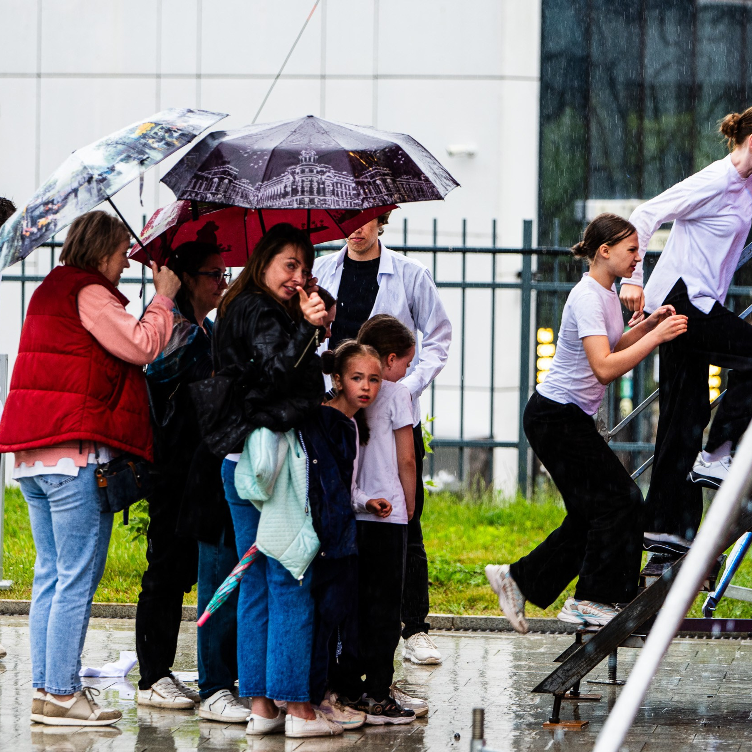 ИЮНЬ 2025 (108 МИНУТ). Взгляд через объектив