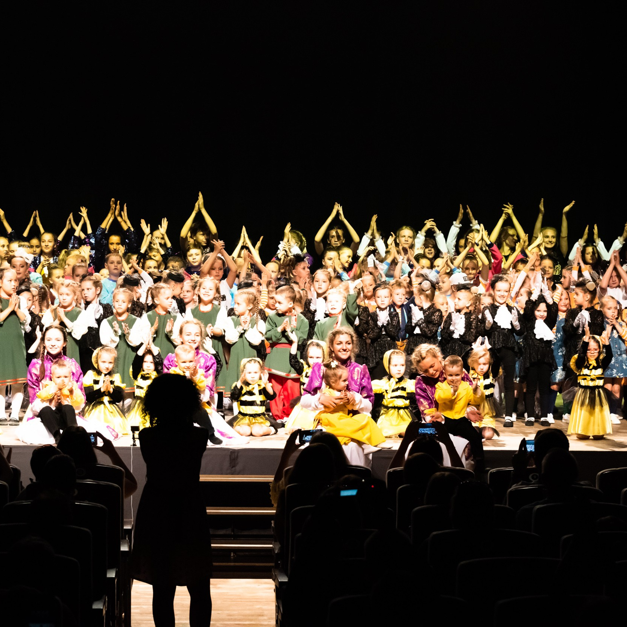 ИЮЛЬ 2019. Взгляд через объектив