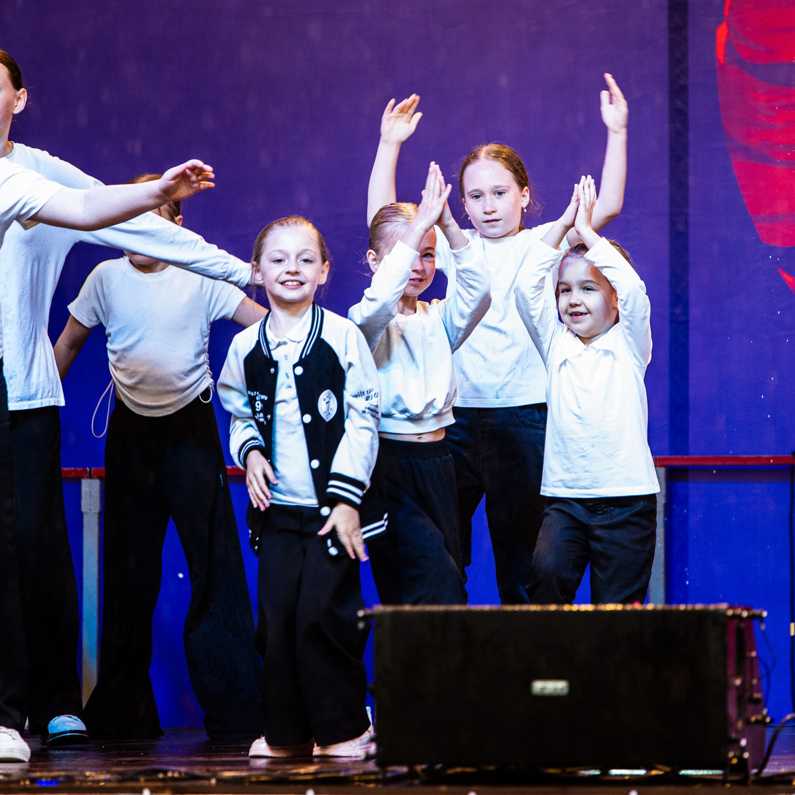 ИЮНЬ 2025 (108 МИНУТ). Взгляд через объектив