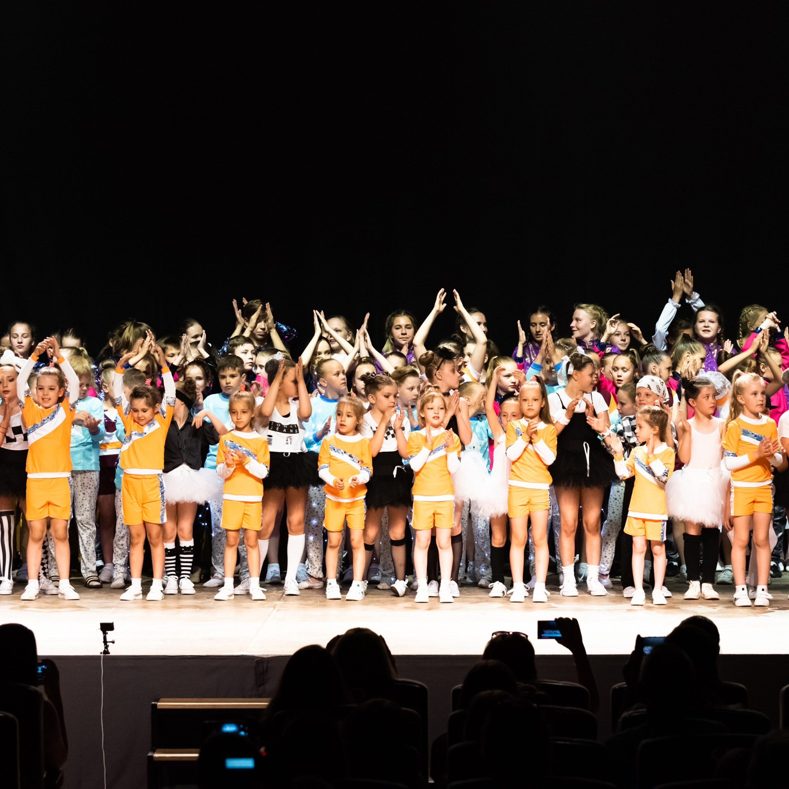 ИЮЛЬ 2019. Взгляд через объектив