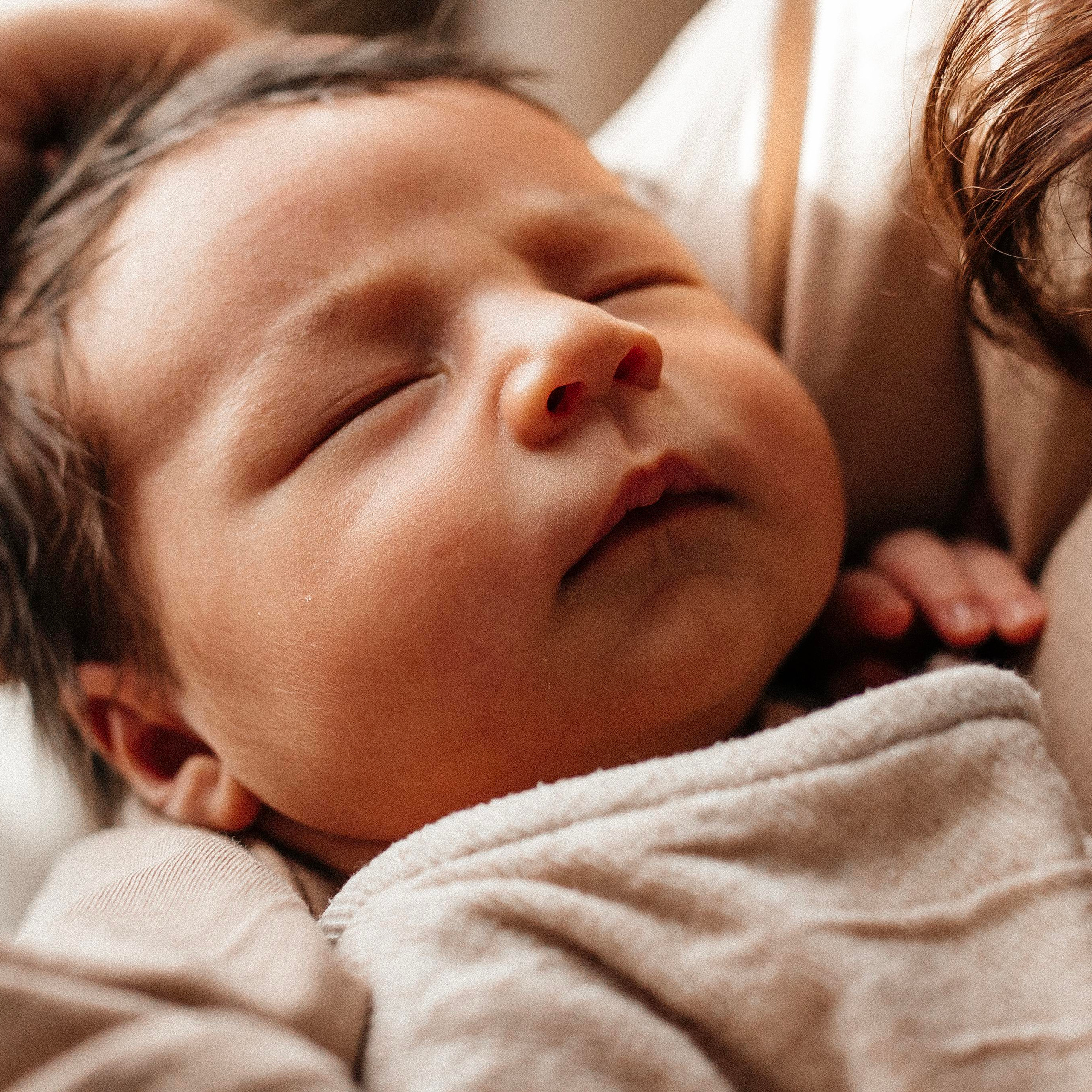 Малышка Ева