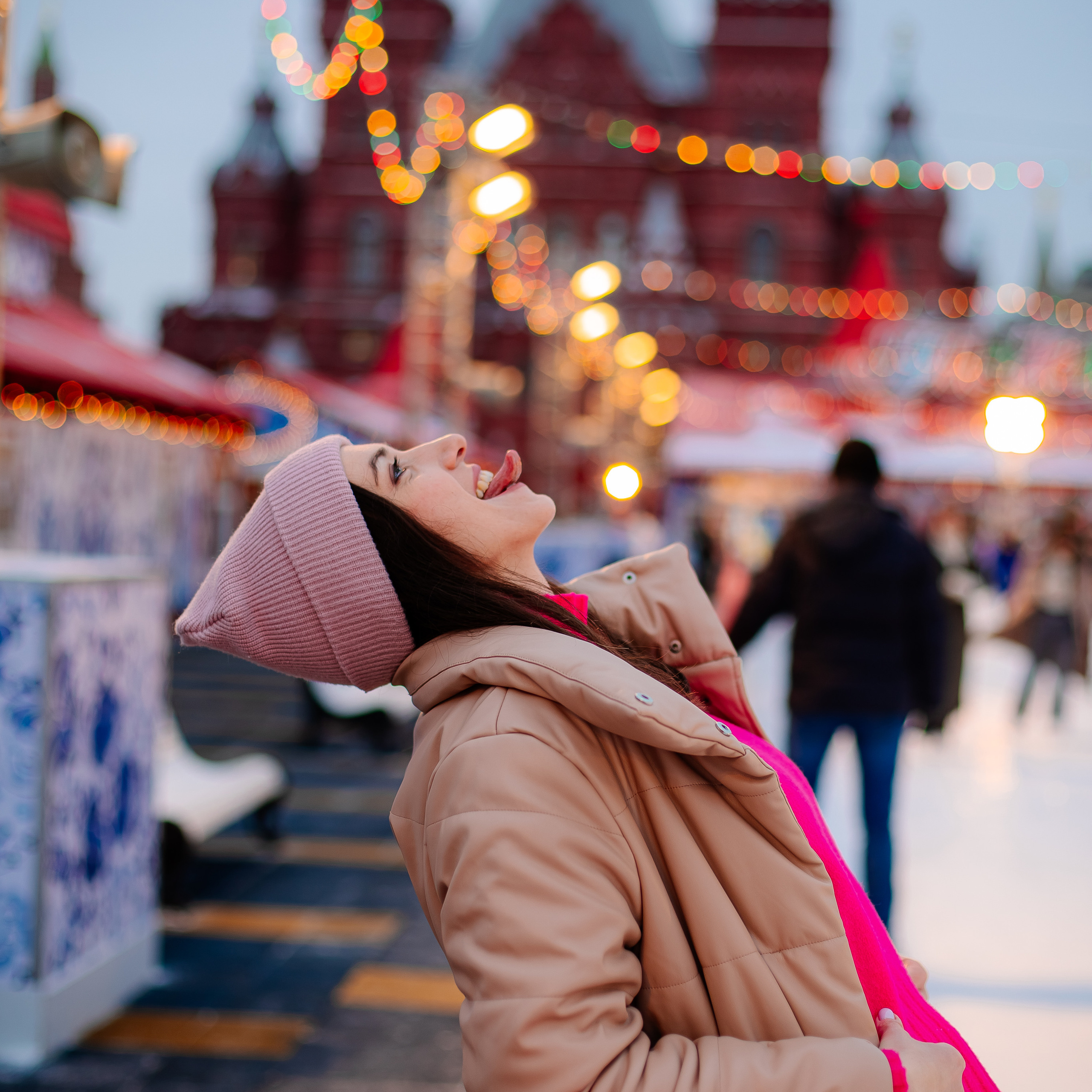 Оля на катке