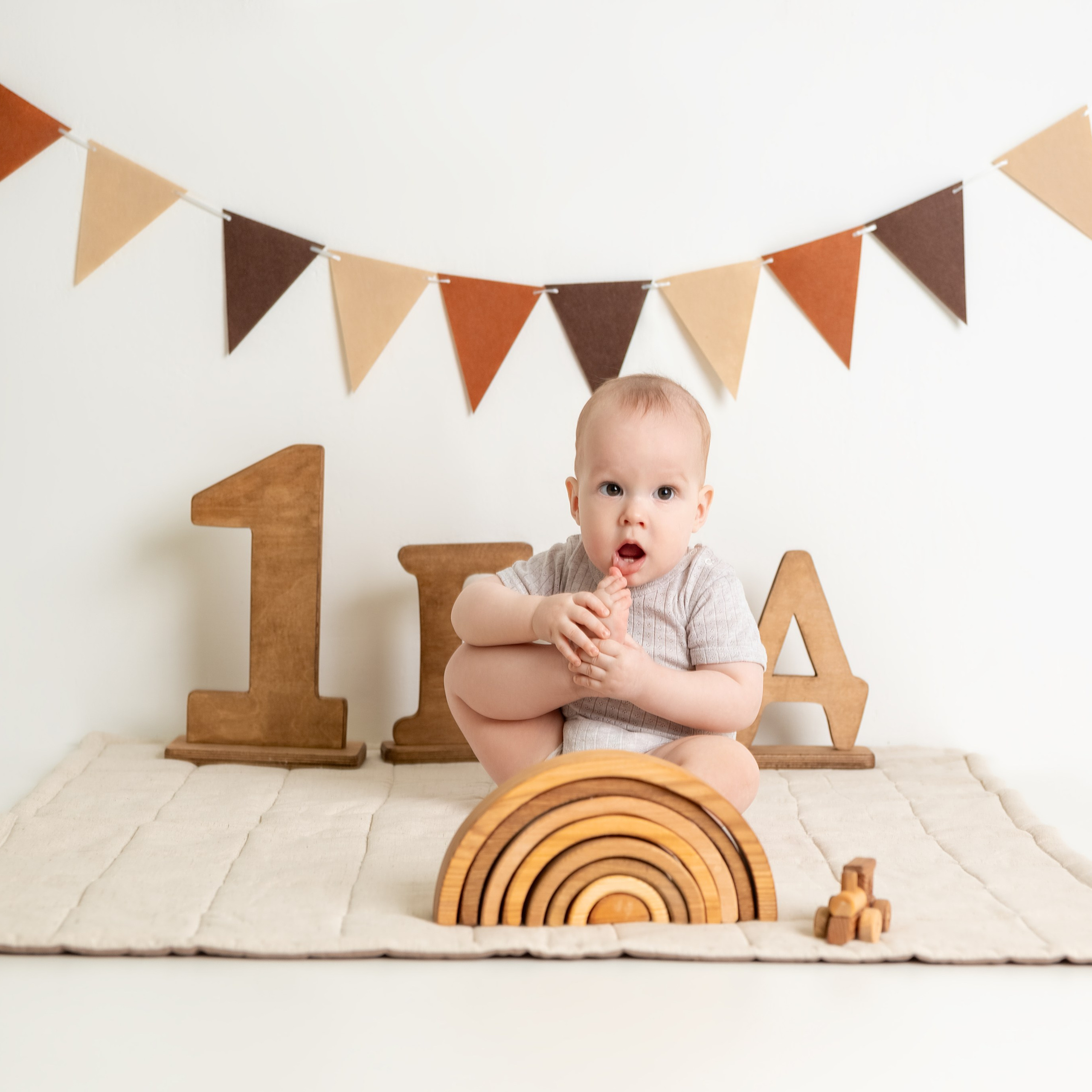 Артёму 1 годик