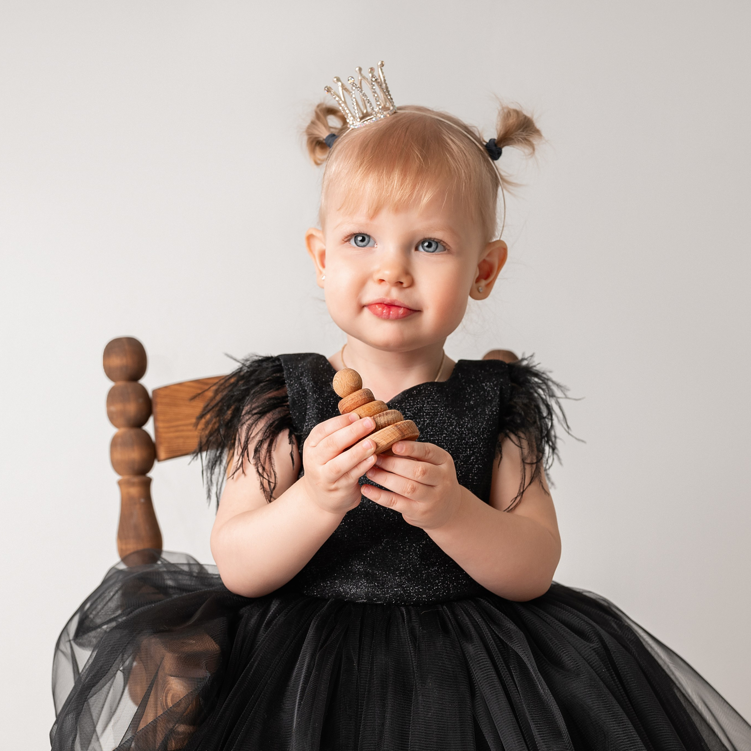 Мире 2 годика