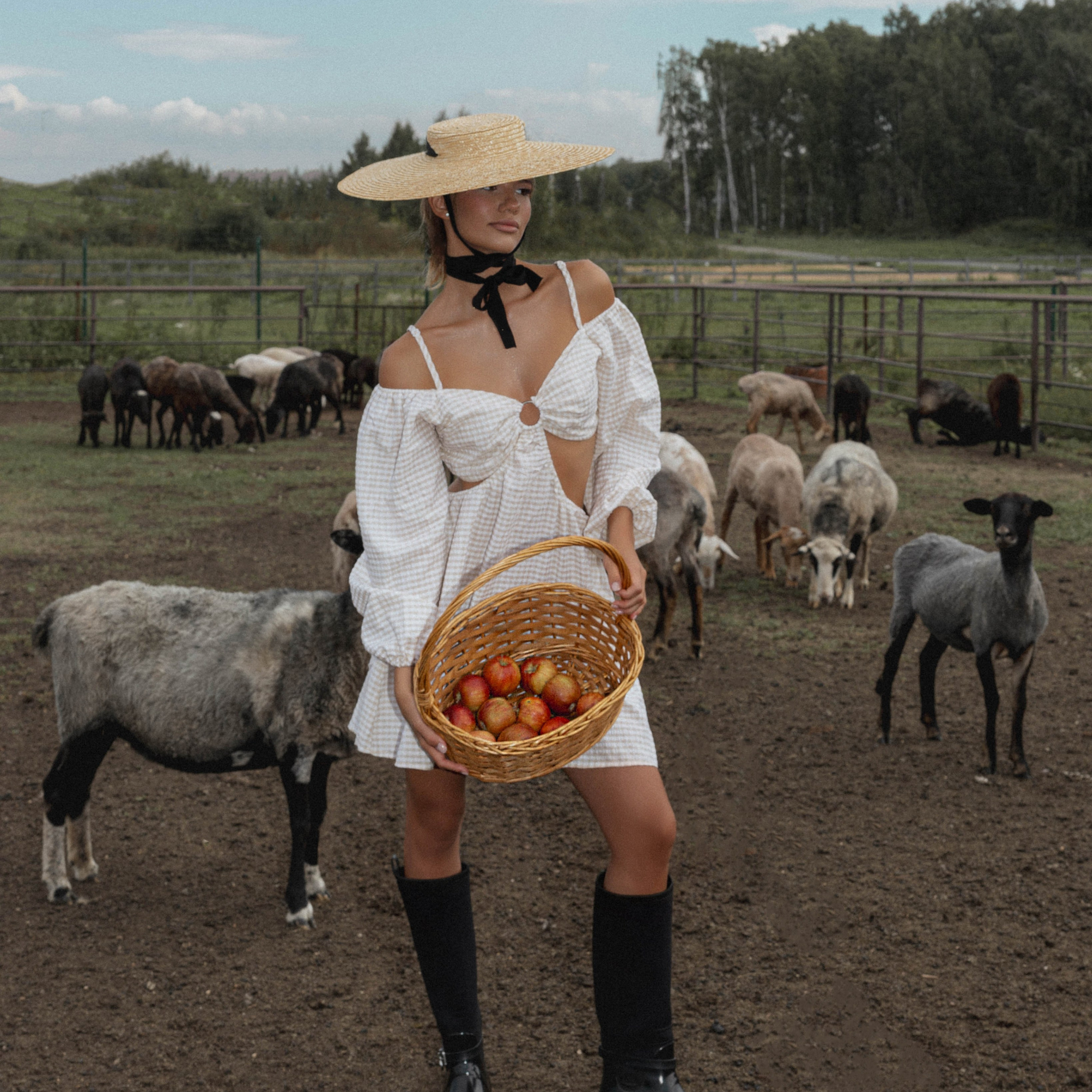 Village. Виктория Зиновьева | Фешн фотограф в Челябинске