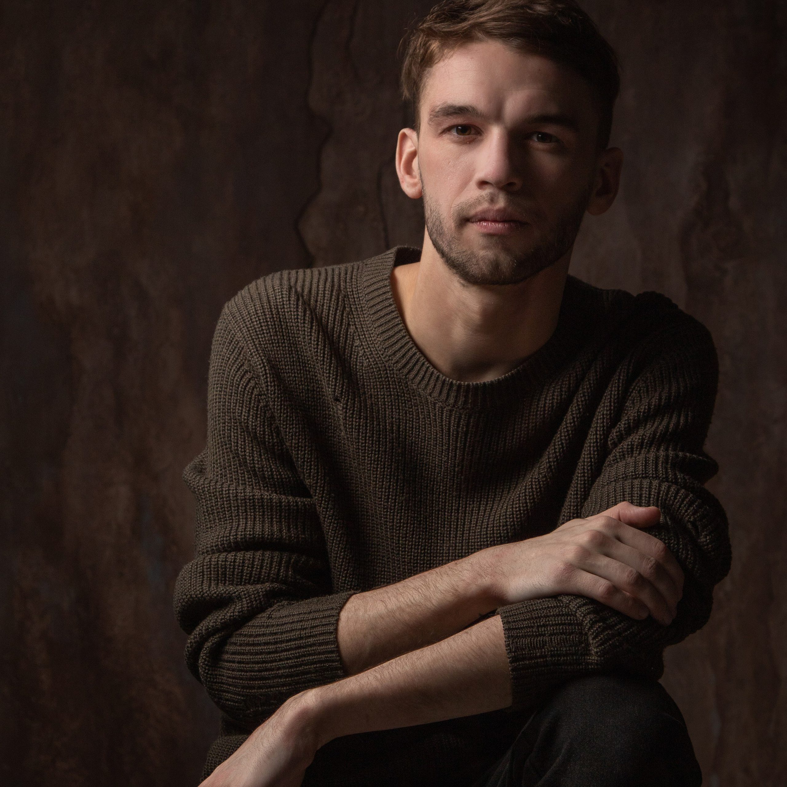 Мужской студийный портрет